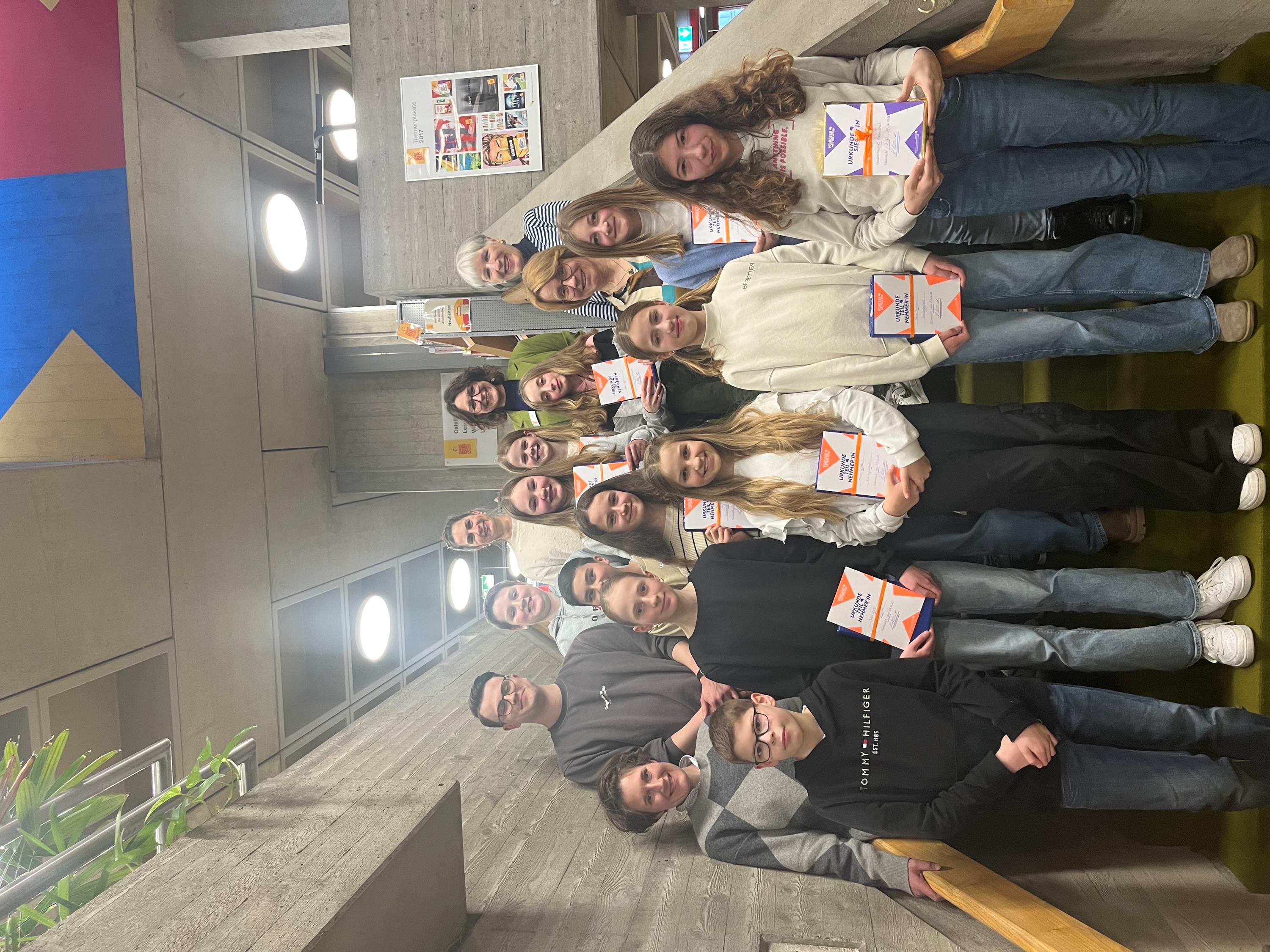 Leider haben wir keinen Alternativtext zu diesem Bild, aber wir arbeiten daran.