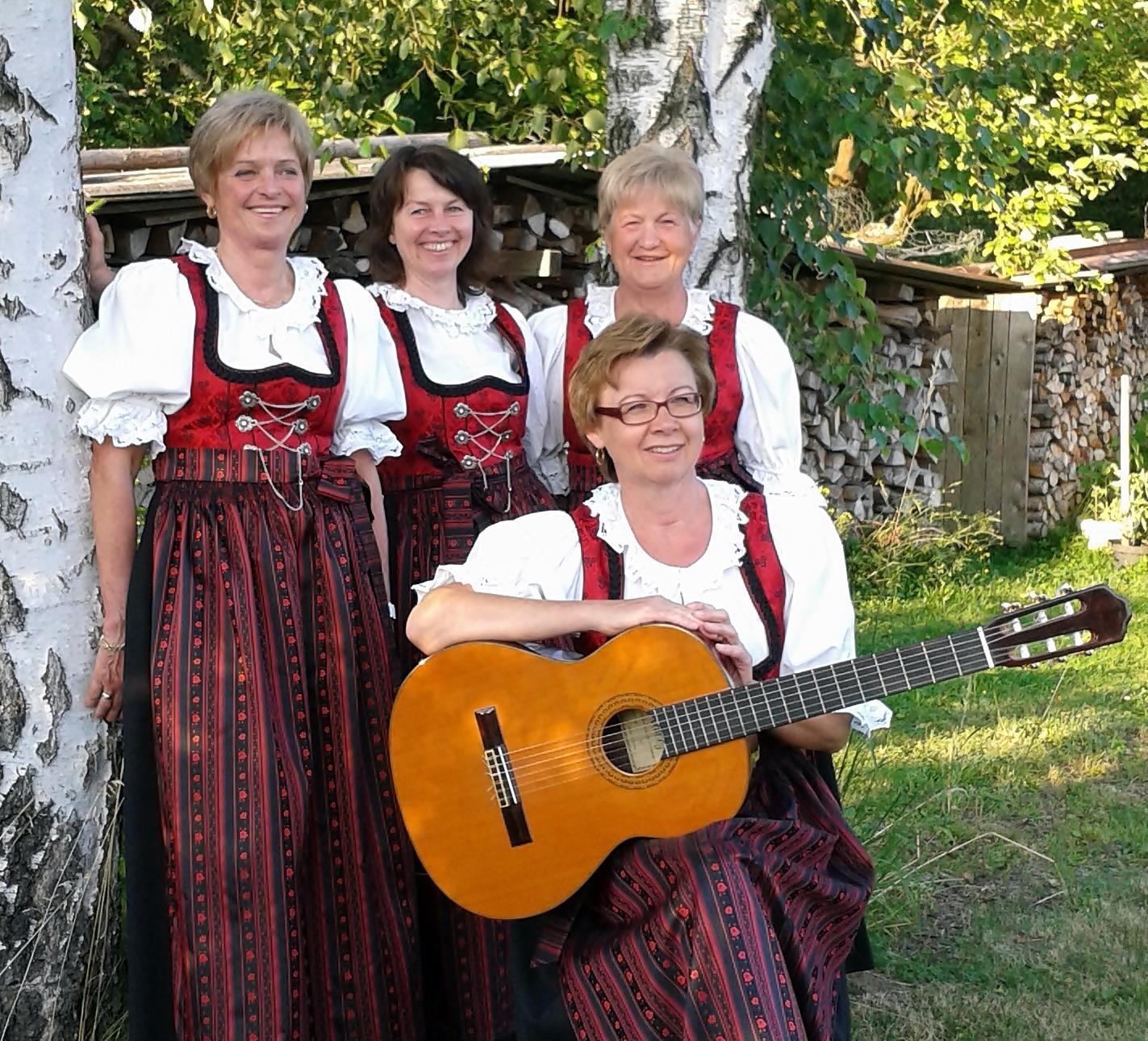 18.05. Oberpfäler Volksmusikfreunde Maierbachsängerinnen (Foto Roland Frank)