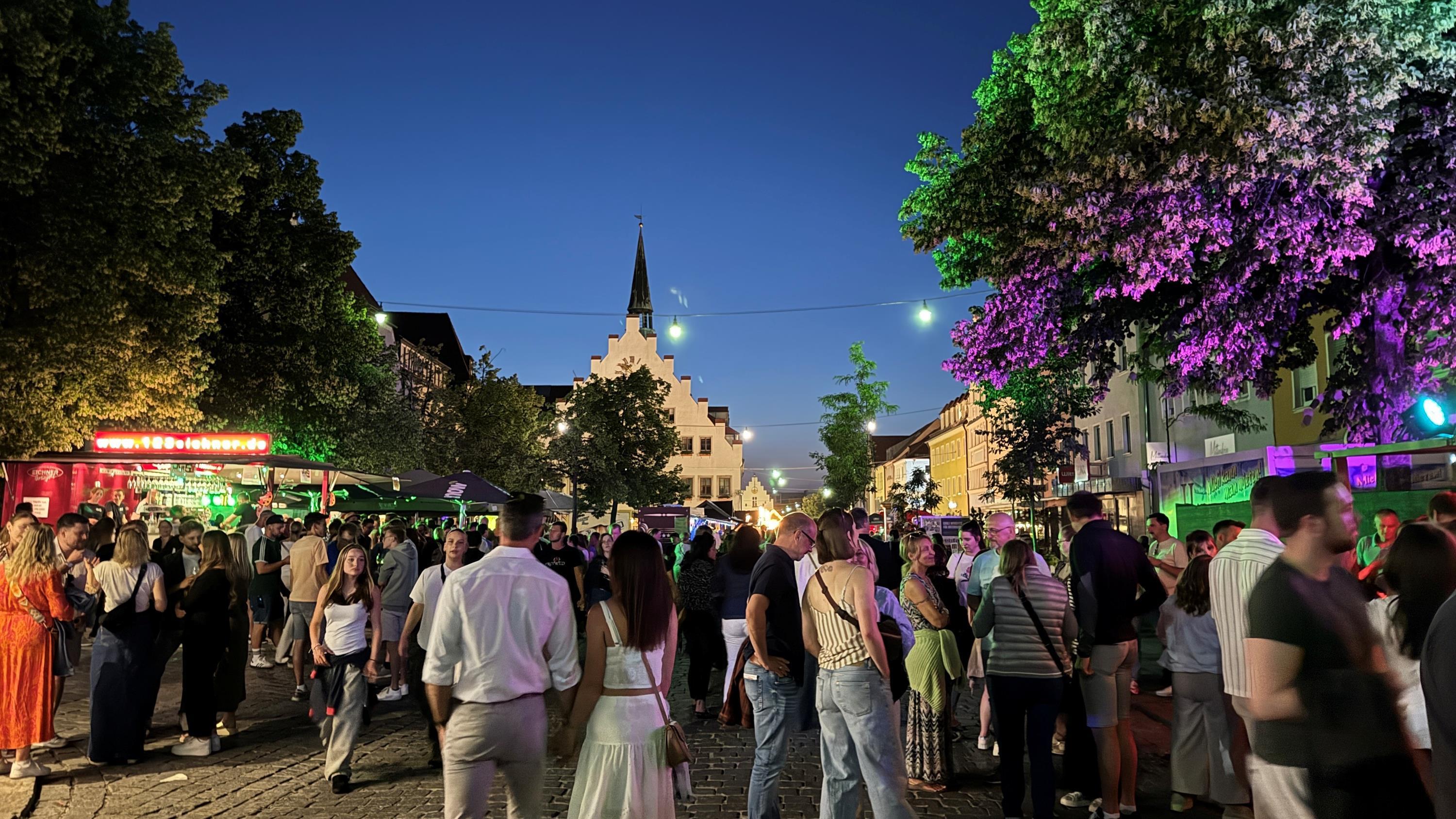 30.000 Besucher genossen die Atmosphäre des Altstadtfests. Foto: Lisa Niebler, Stadt Neumarkt