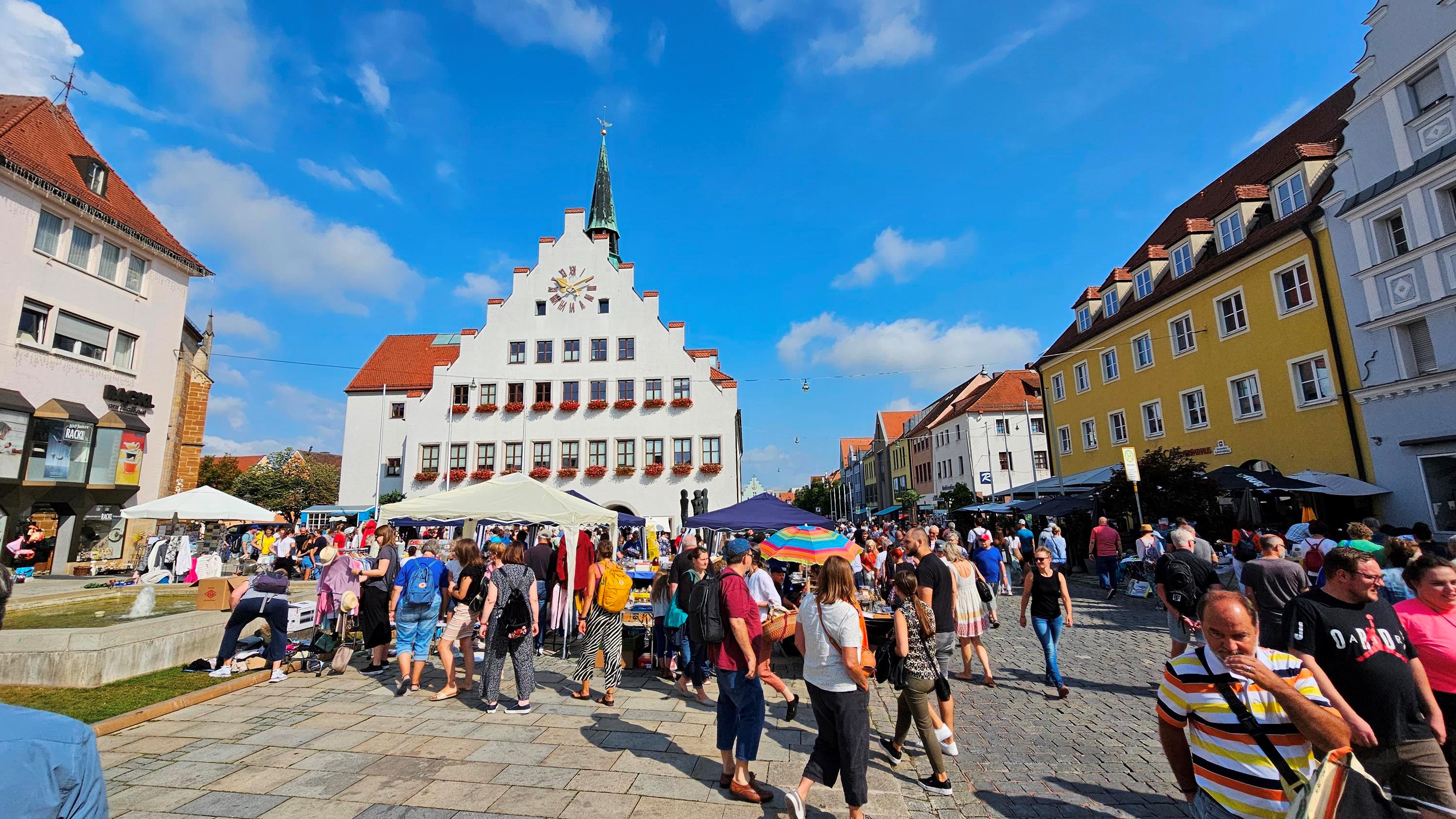Sperrungen in der Innenstadt während des Altstadtflohmarkts 