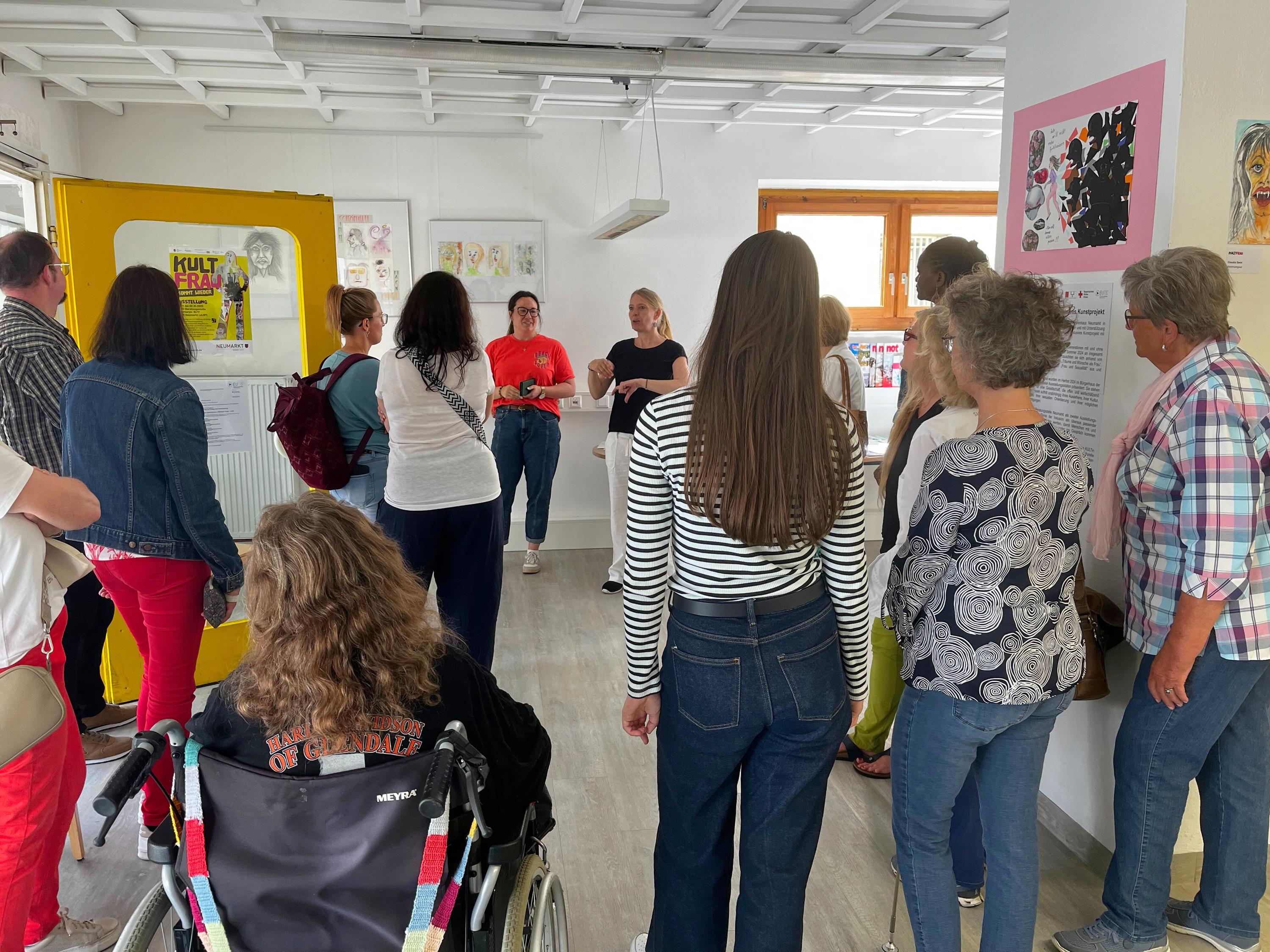 Vernissage Kultfrau In Der EUTB Beratungsstelle Neumarkt Neumann