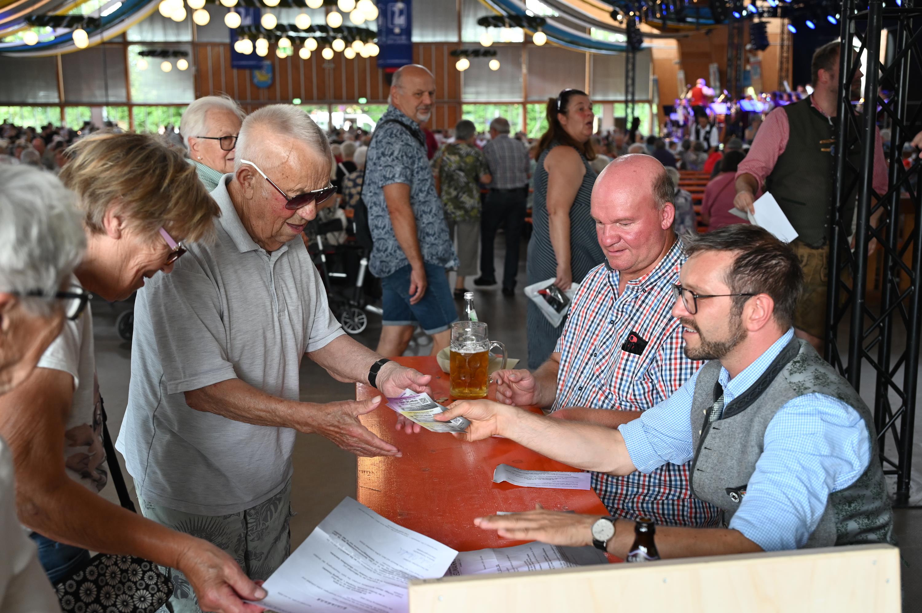 Volksfest 2024 Seniorennachmittag Mandel 48