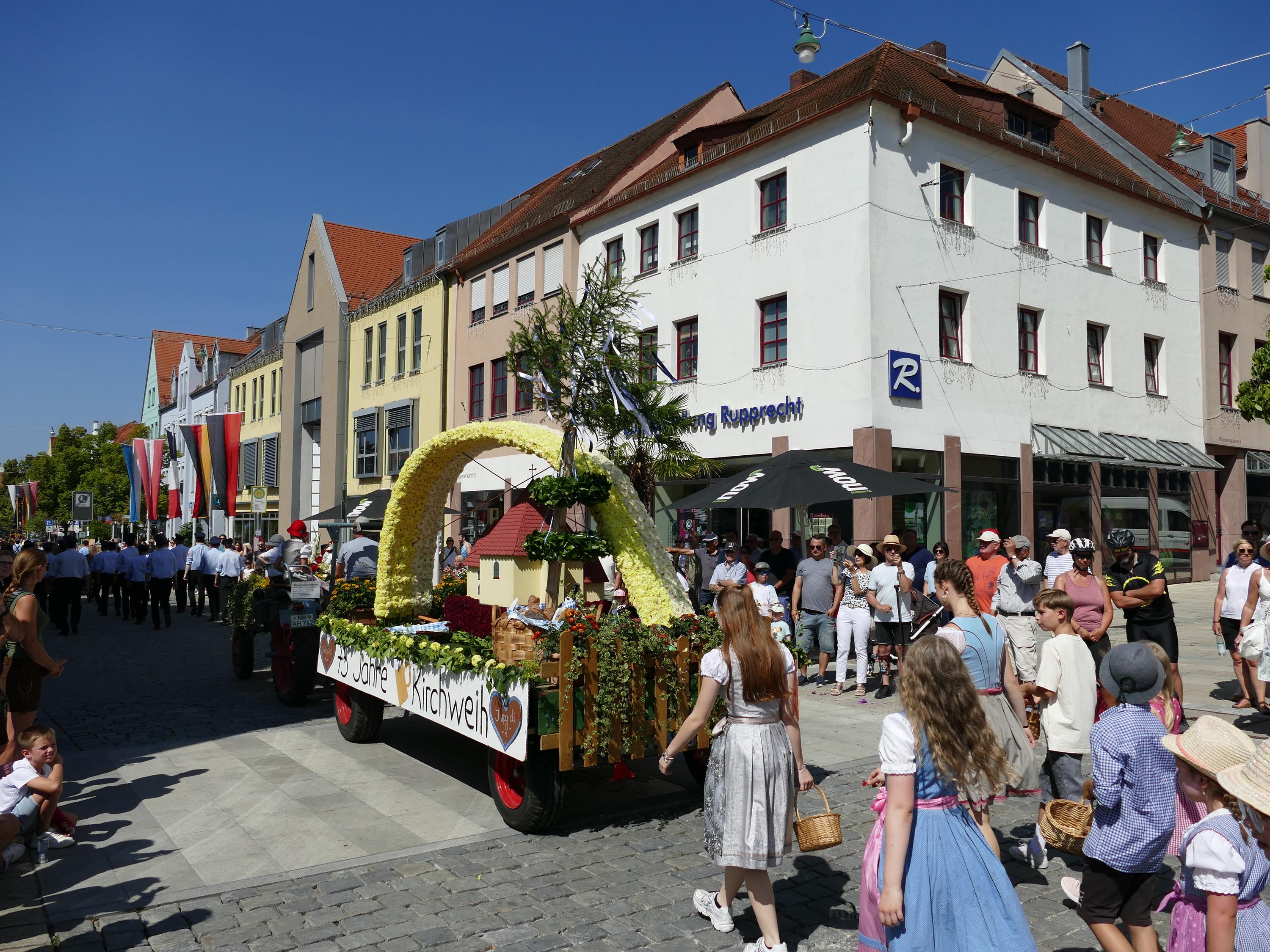 Impressionen Volksfestzug2025 (13)