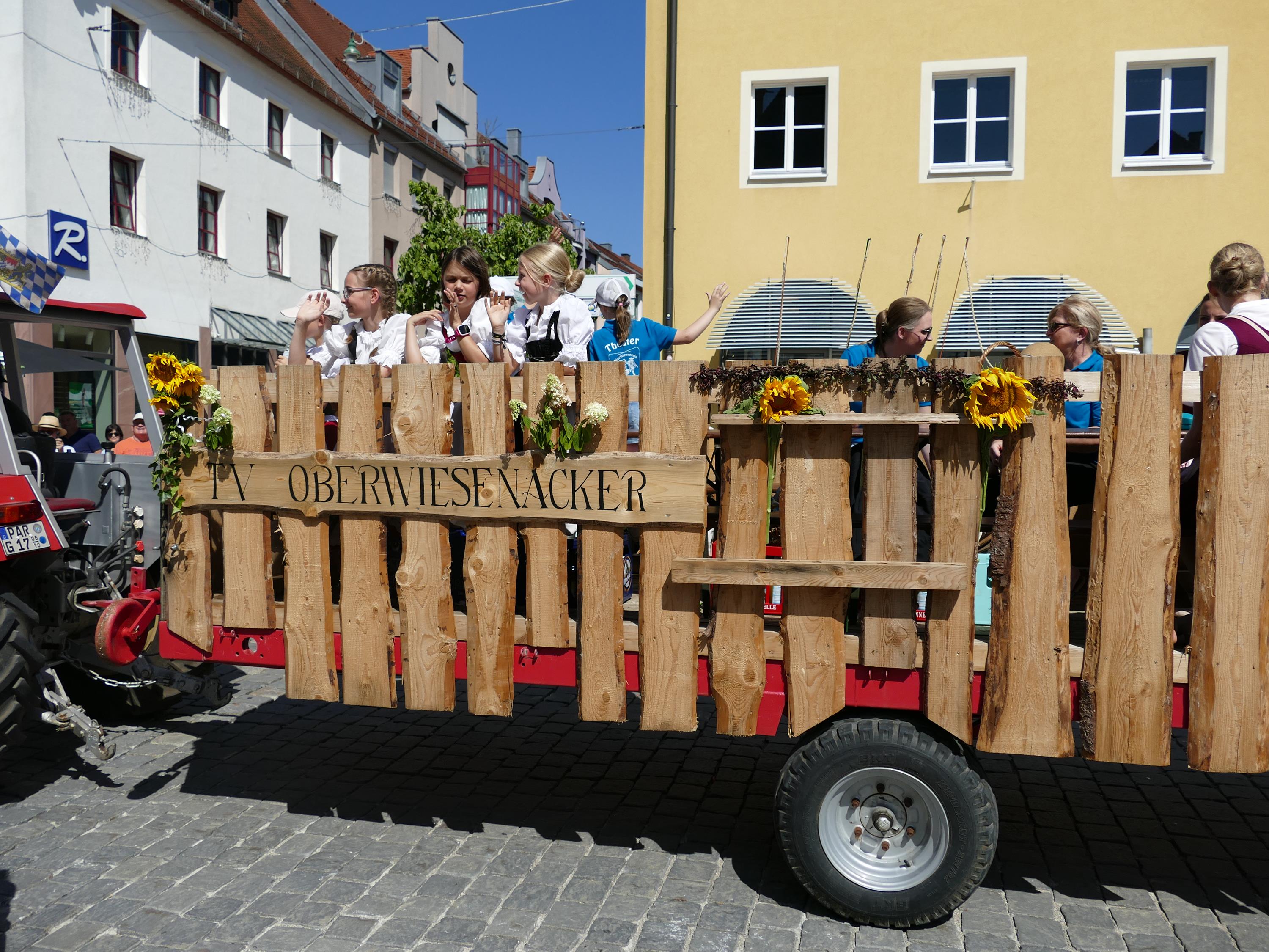 Impressionen Volksfestzug2025 (15)
