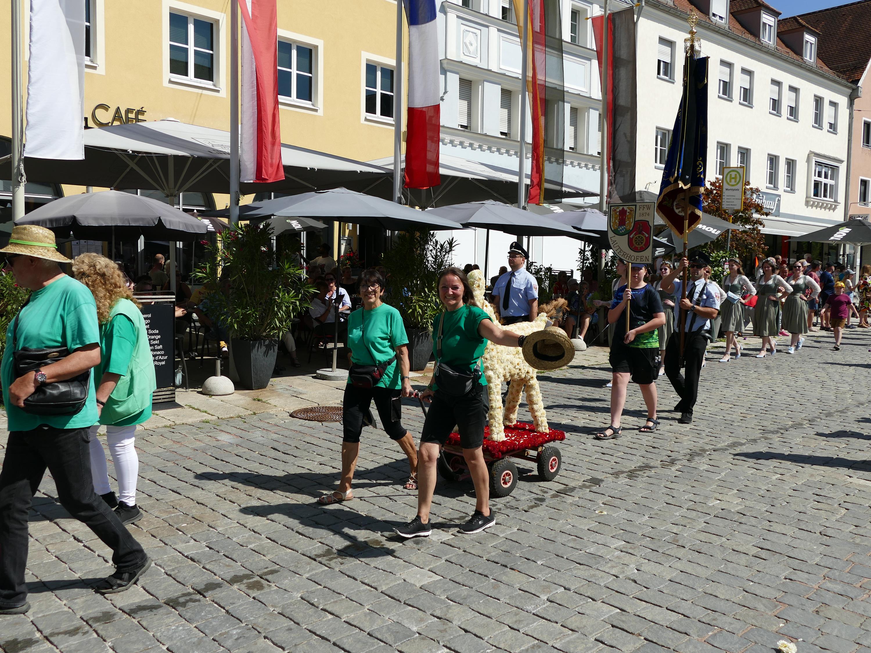 Impressionen Volksfestzug2025 (20)