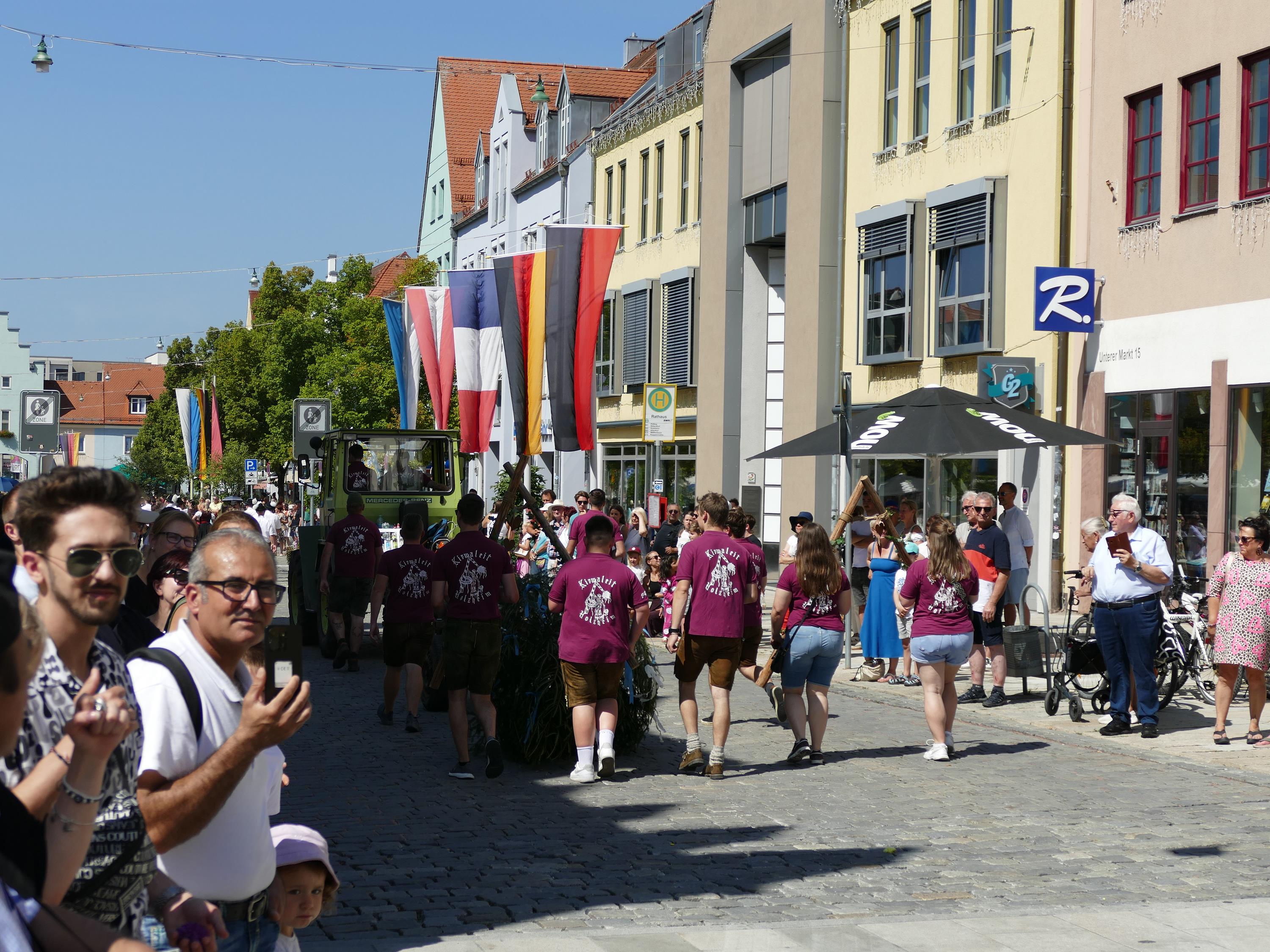 Impressionen Volksfestzug2025 (2)