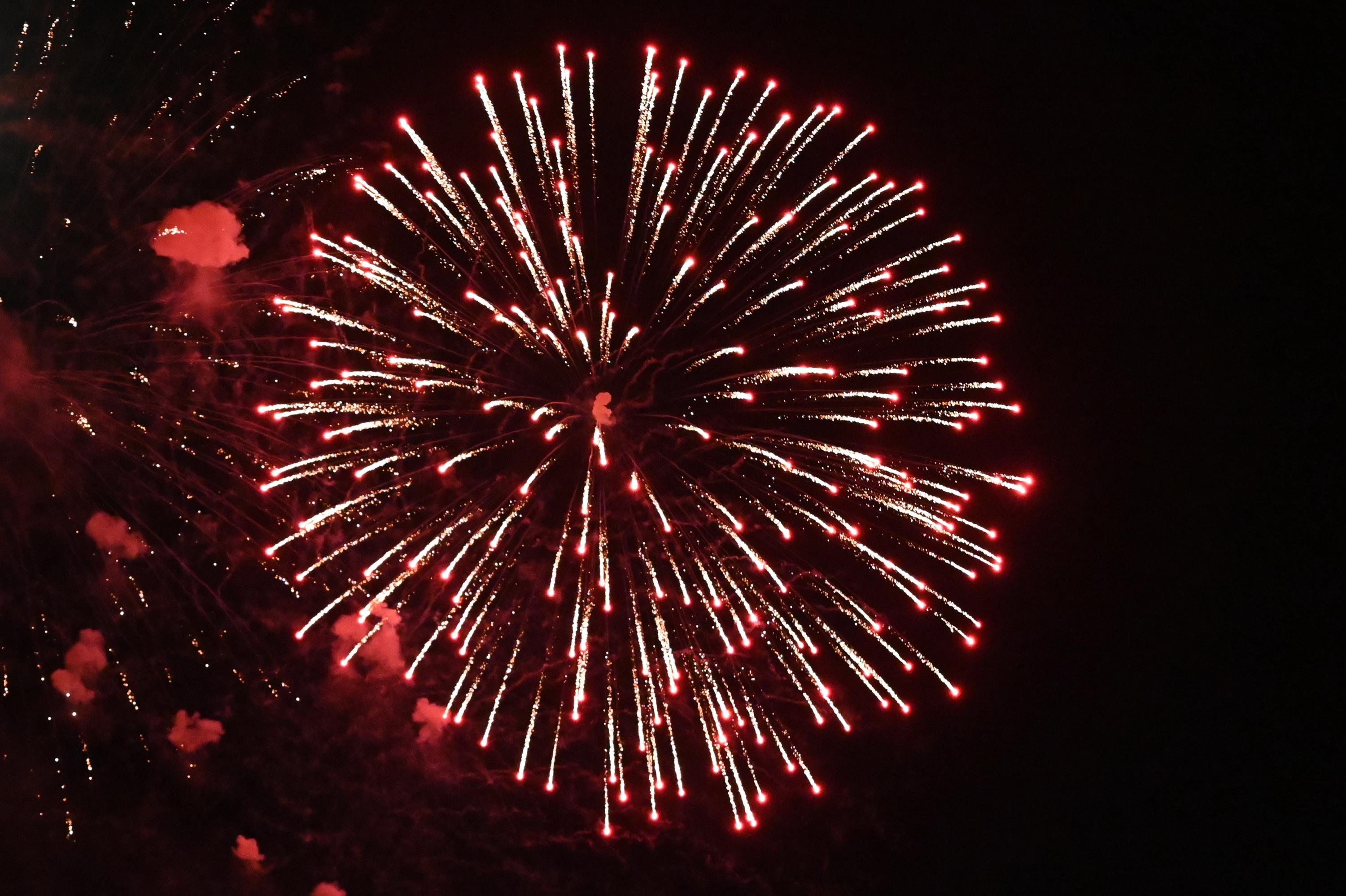 Volksfest 2024 Feuerwerk 2 Mandel