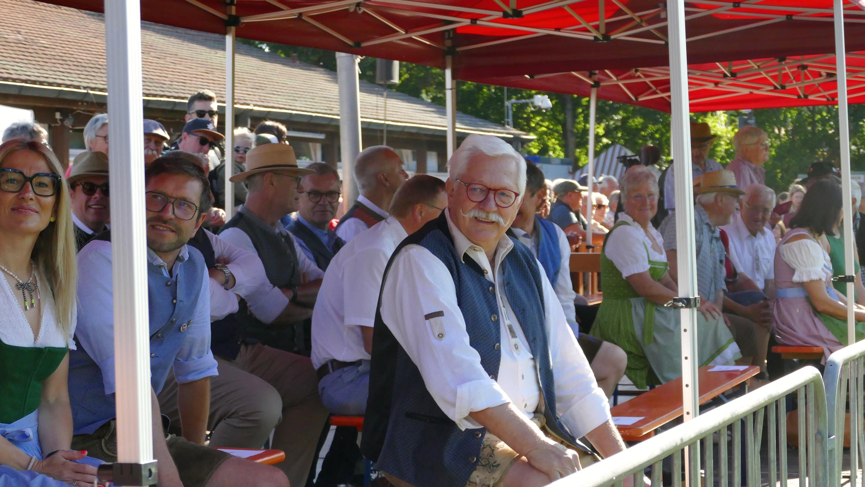 Impressionen Pferde Und Fohlenschau JURA Volksfest25 Niebler (17)