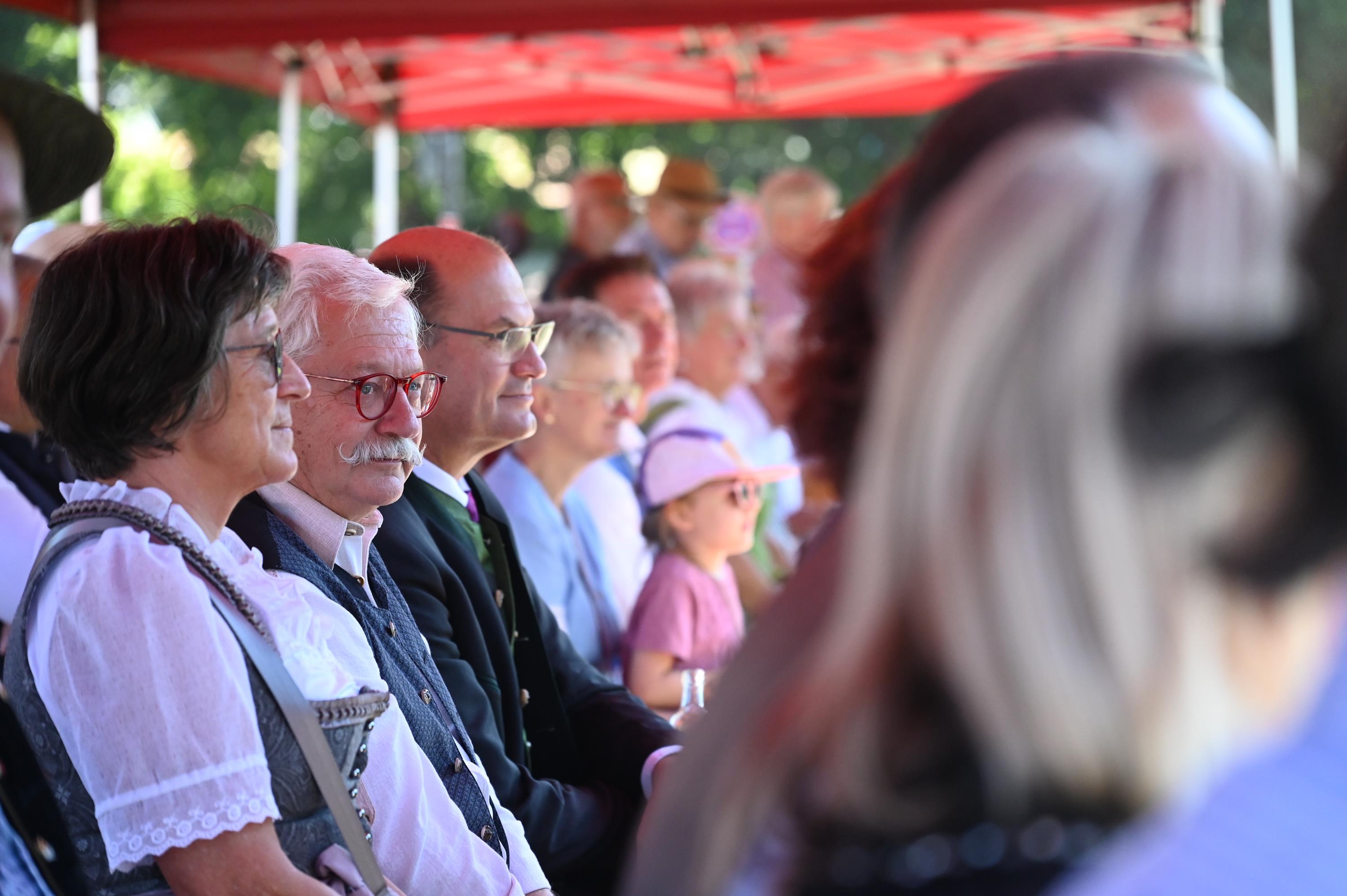 Impressionen Pferde Und Fohlenschau JURA Volksfest25 Mandel (1)