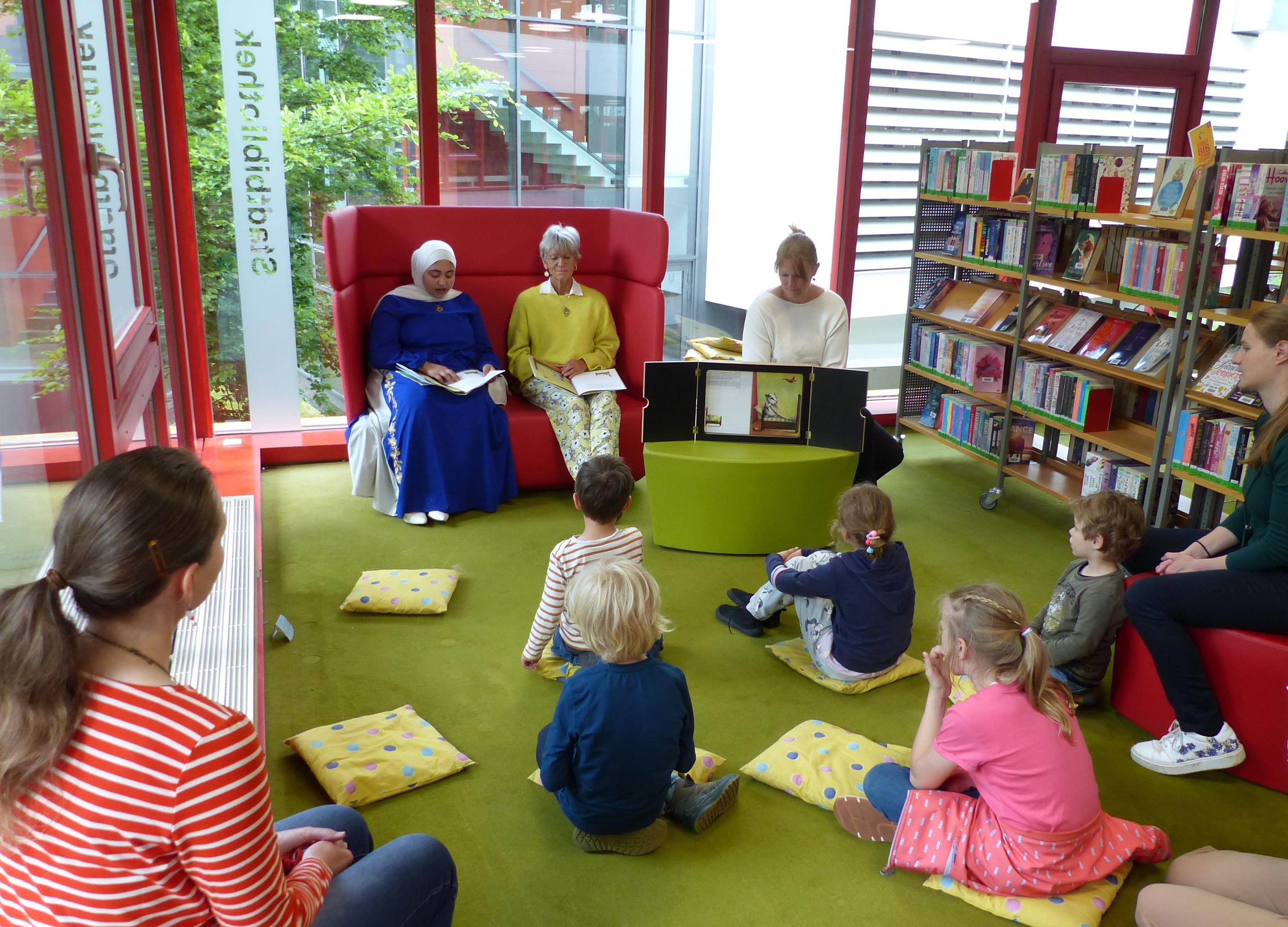 Mehrsprachiges Vorlesen Bei Alt Liest Für Jung