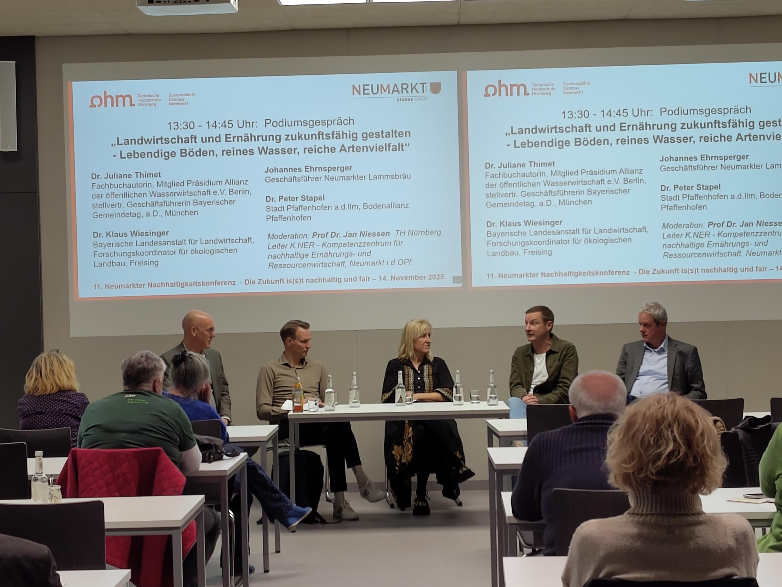 Nachhaltigkeitskonferenz Podium Hochschule Mützel Ralf