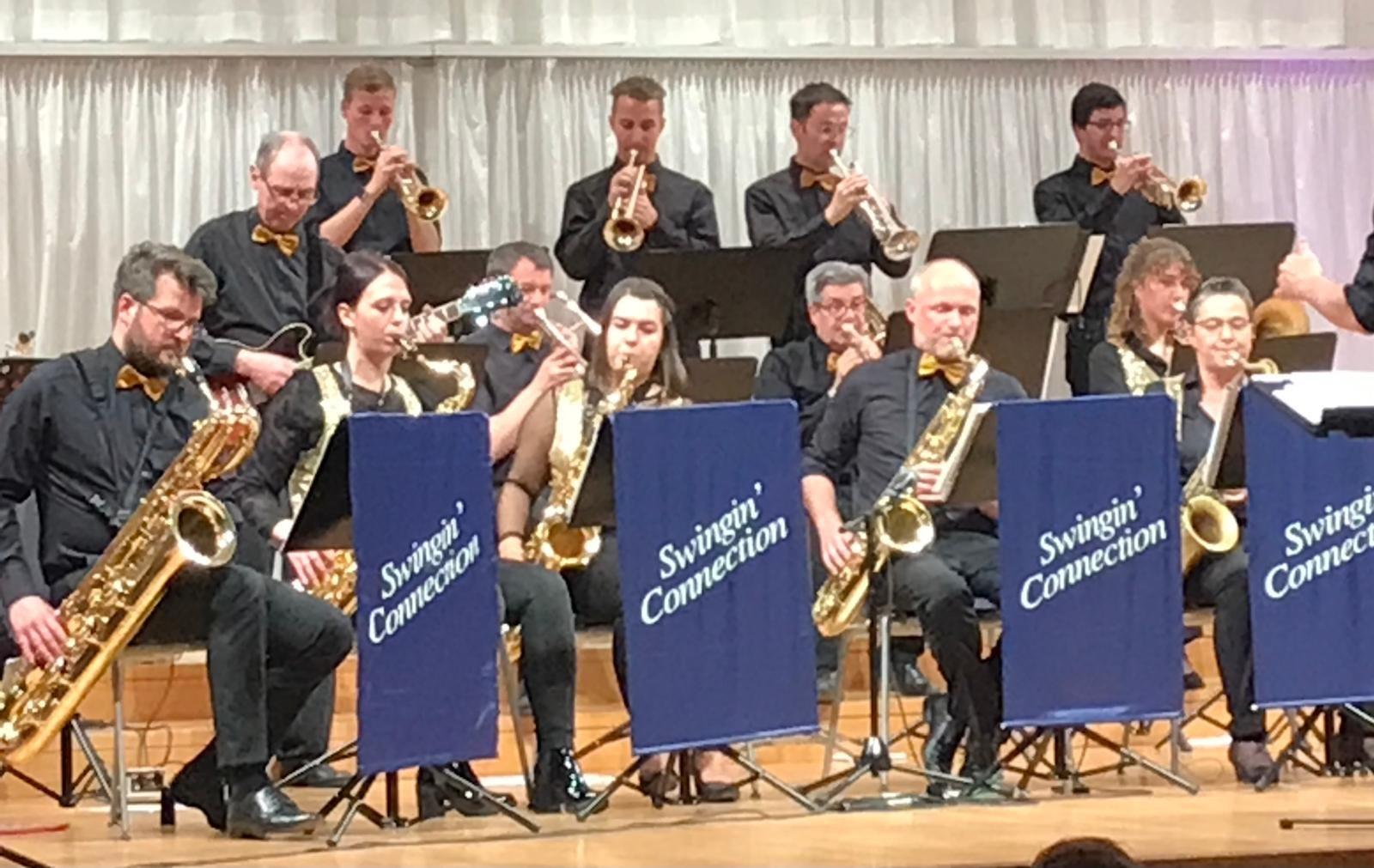 Big Band 1 Fotograiert Manuel Oelfe