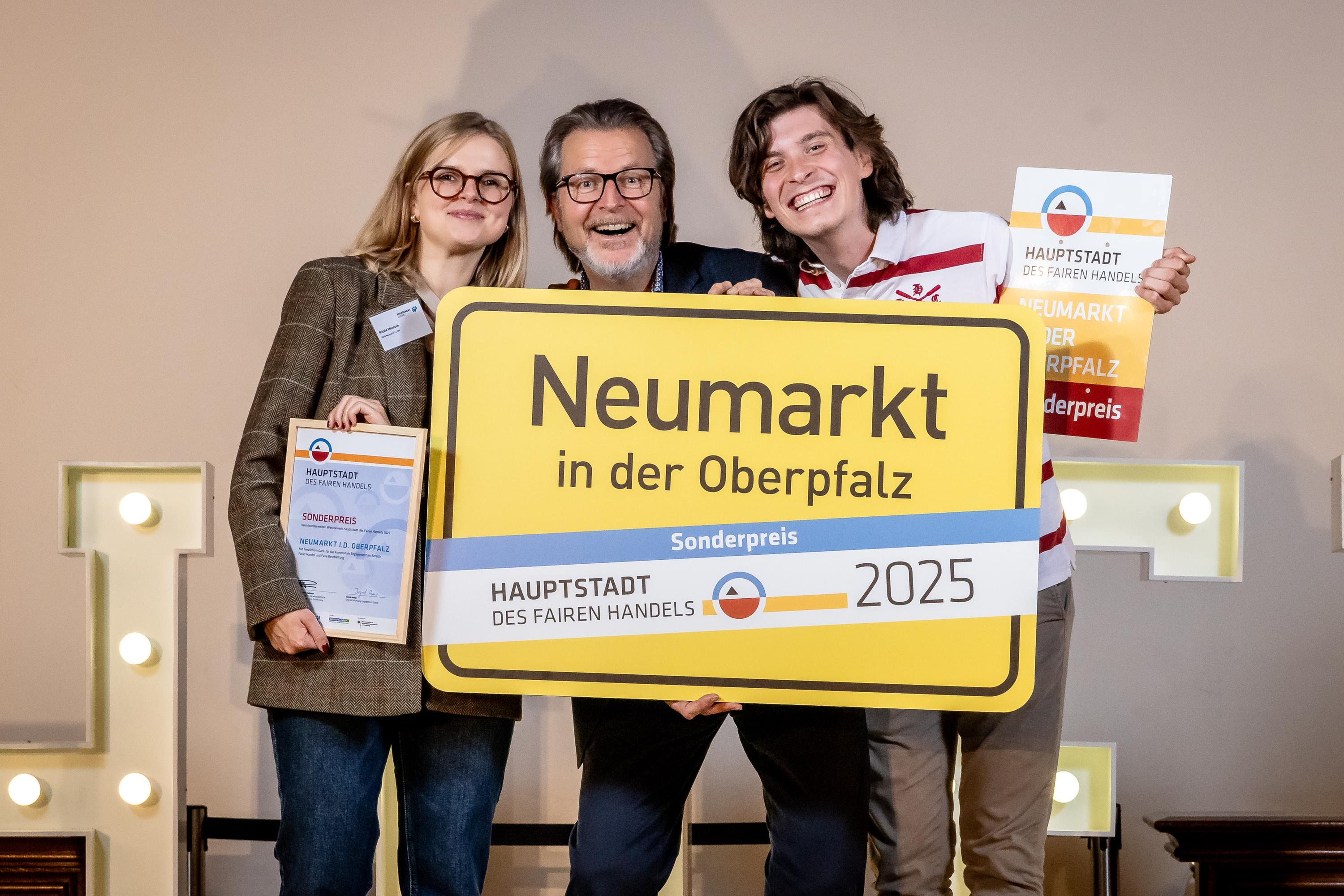 Die Stadt Neumarkt i.d.OPf. gewinnt 2025 den Sonderpreis im Wettbewerb Hauptstadt des Fairen Handels (Foto: Michael Bundscherer).