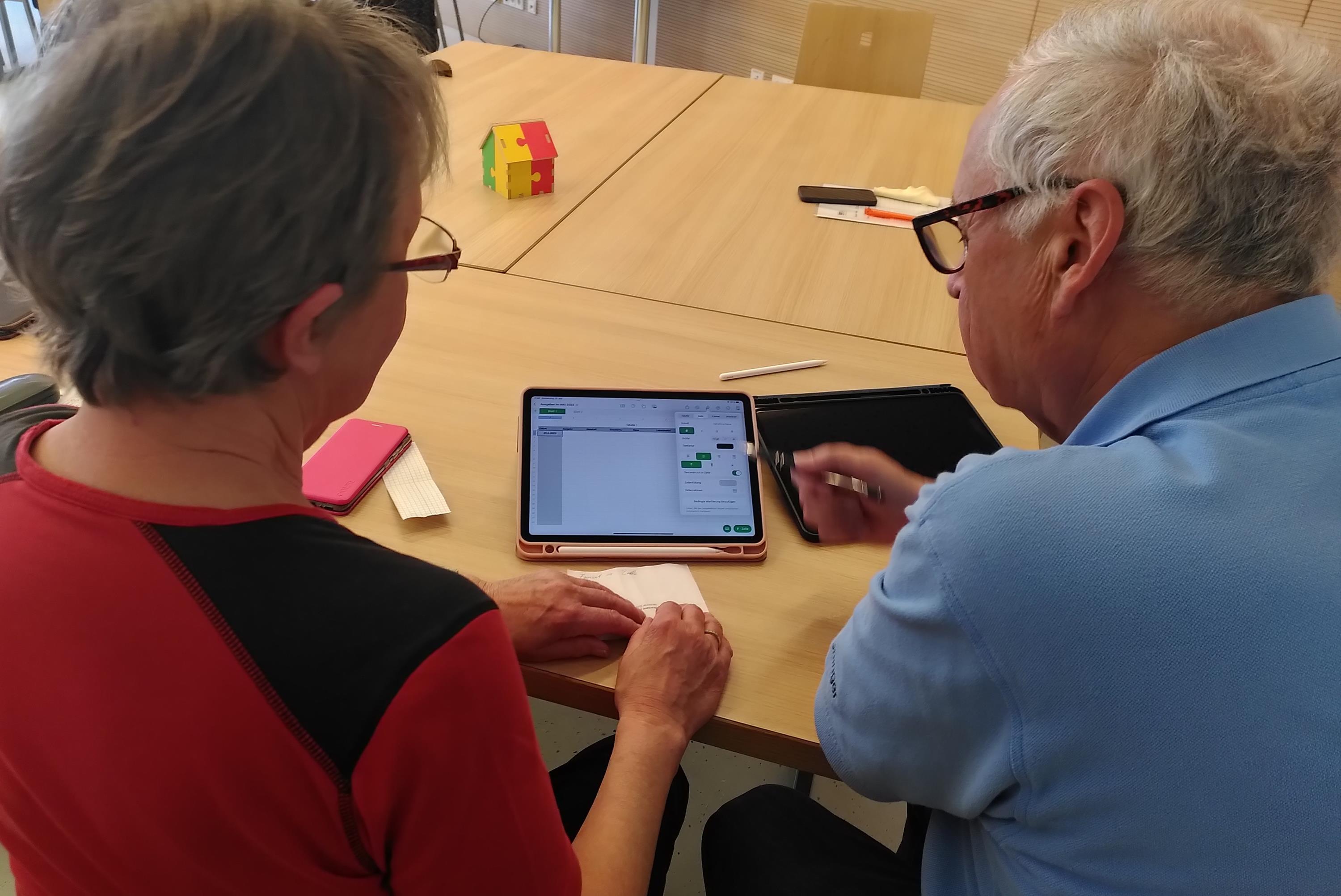 Computerkurs Für Senioren Im Bürgerhaus