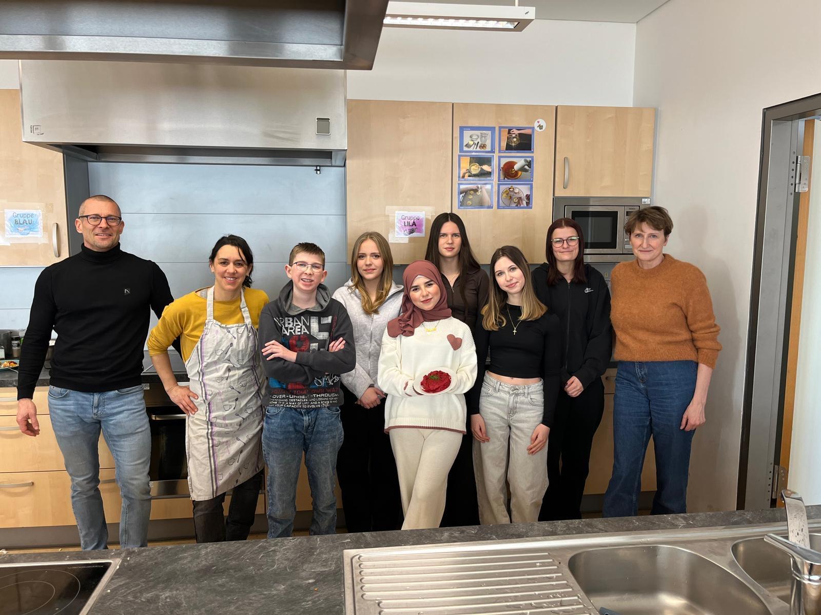 Gruppenbild Kochen MS Weinberger Straße