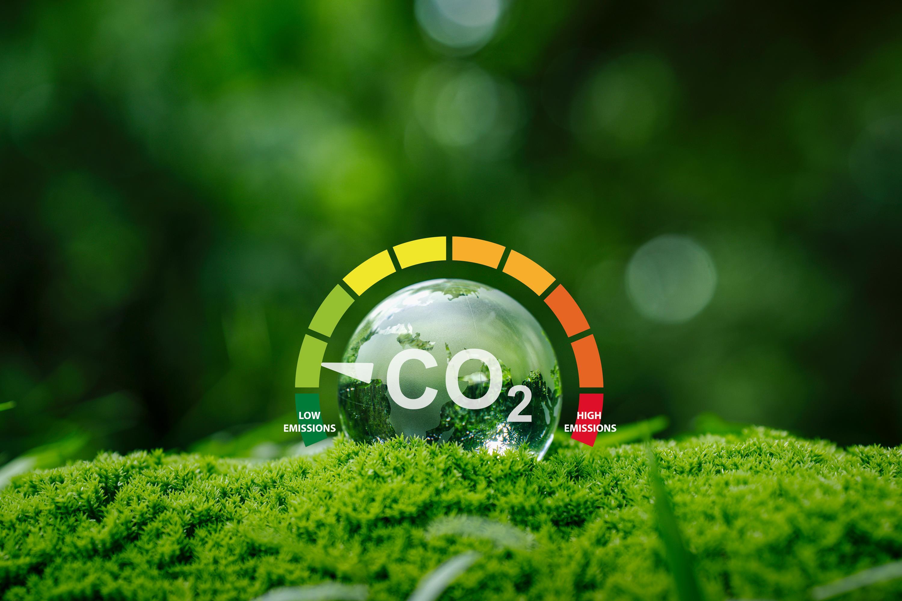CO₂-Sparen im Alltag gelingt mit den richtigen Tipps. Foto: Adobe Stock