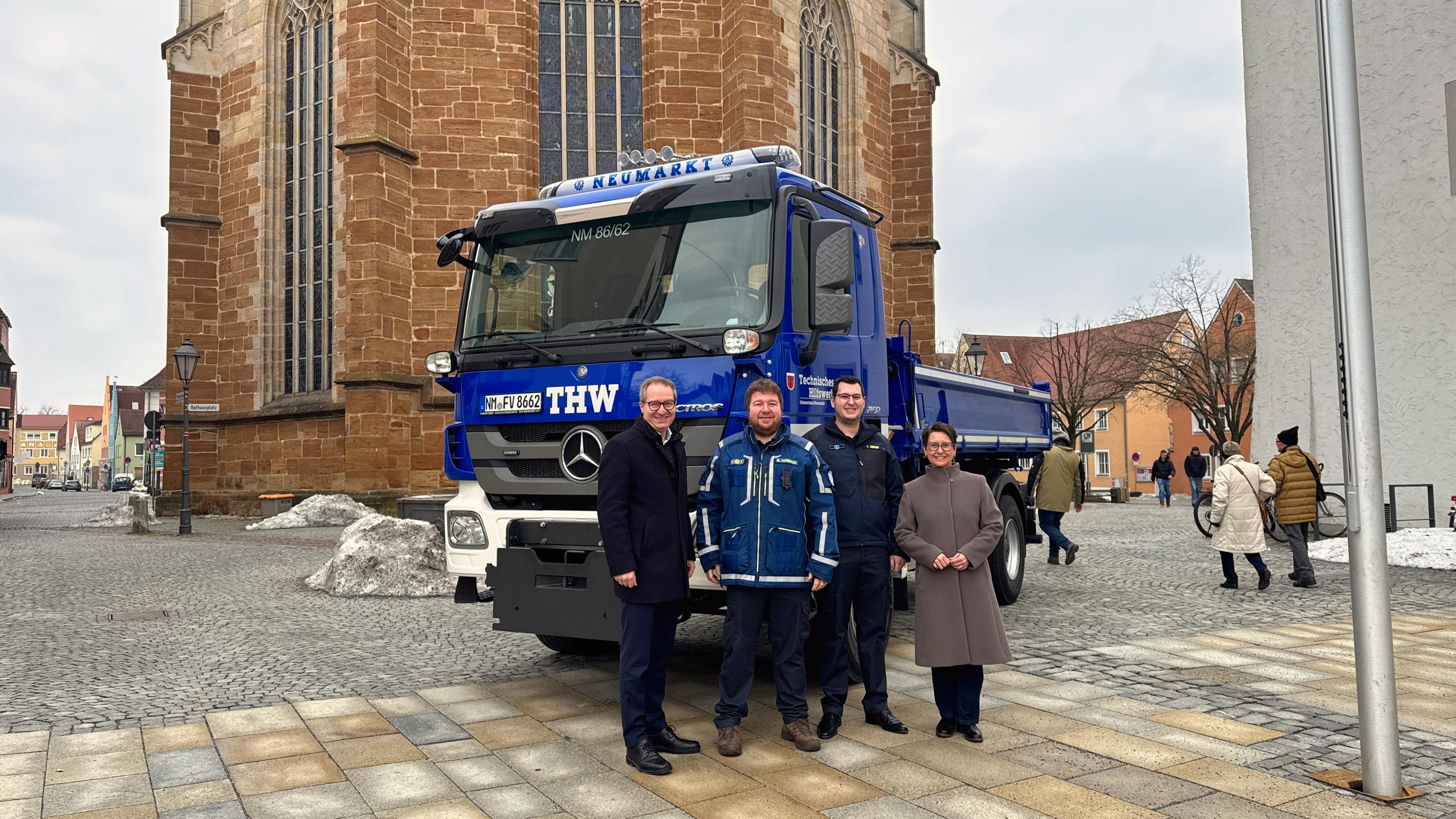 PM Übergabe Fahrzeug THW