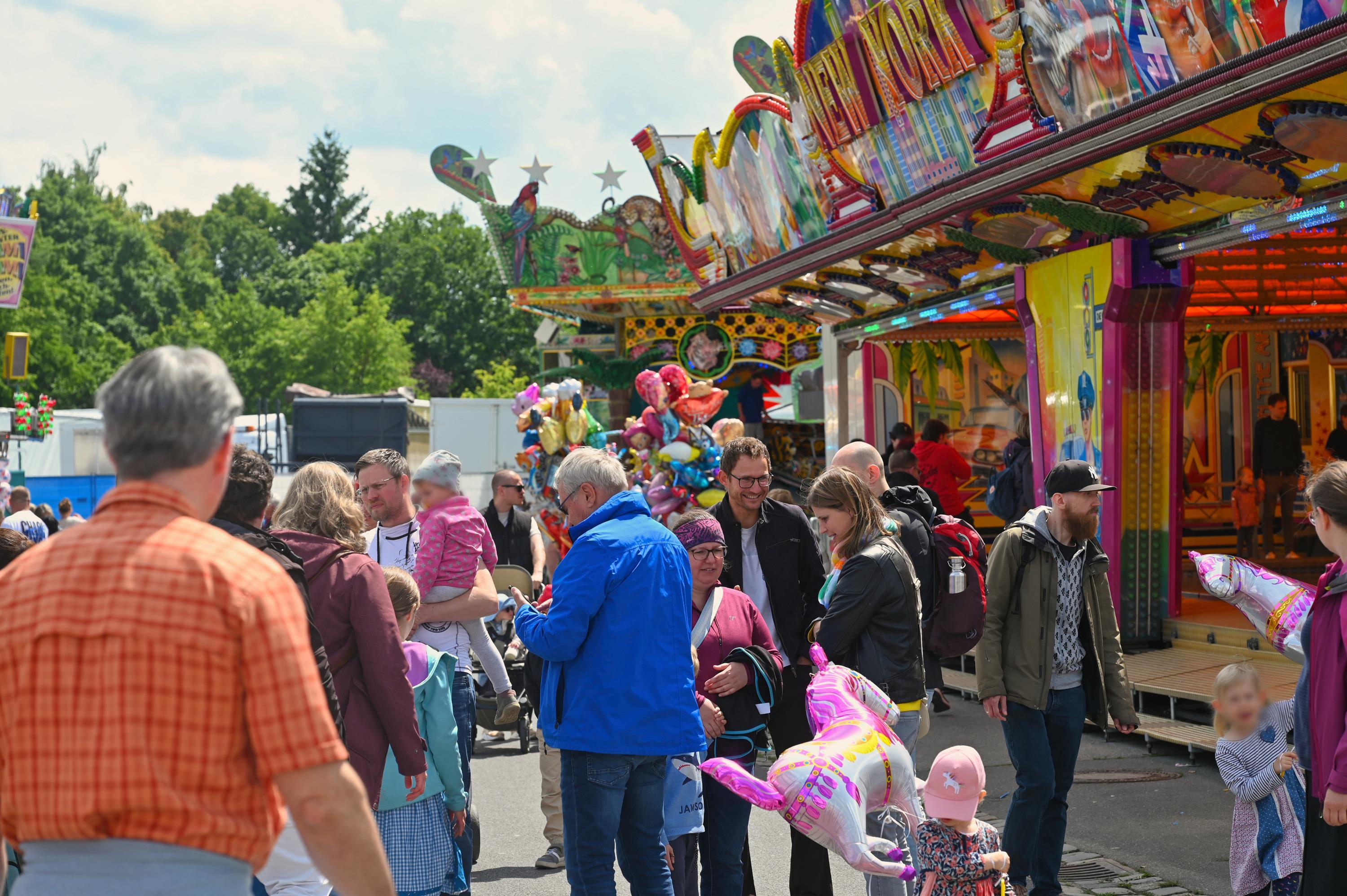 Festbetrieb Frühlingsfest2025 Mandel (12)