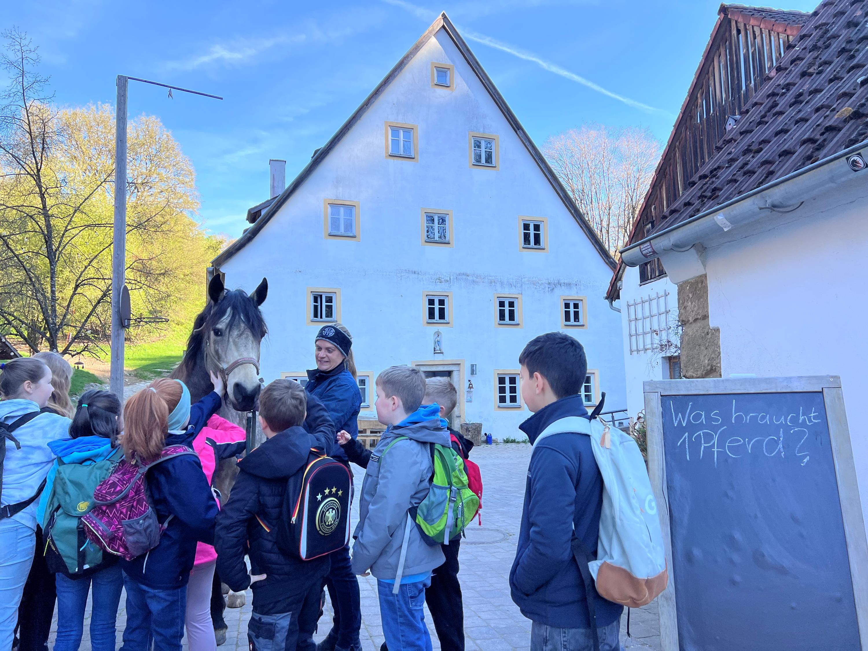 Spielen, Experimentieren und erleben: Bio-Coaching begeistert Kinder