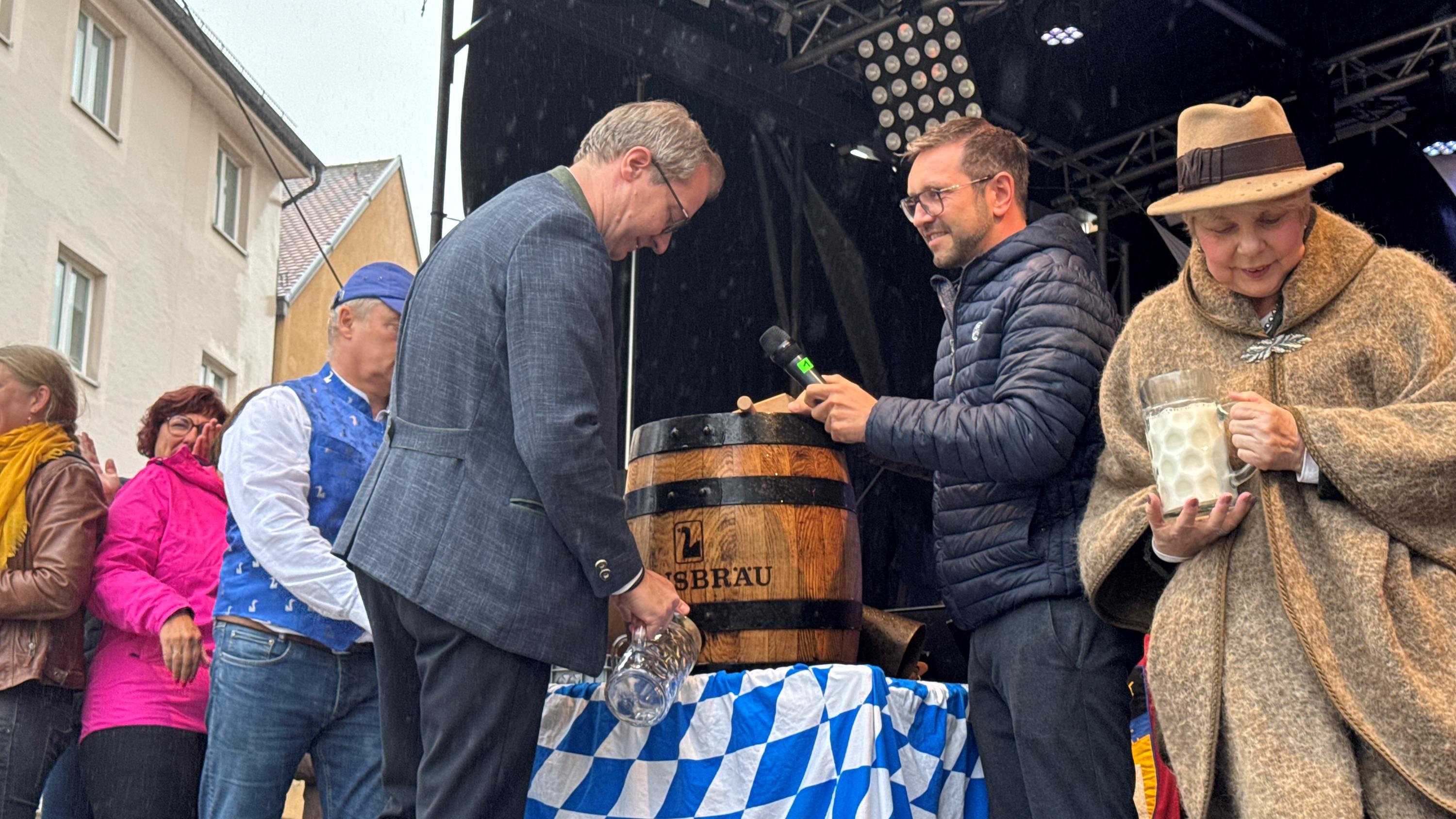 OB Markus Ochsenkühn zapfte gekonnt mit zwei Schlägen an.