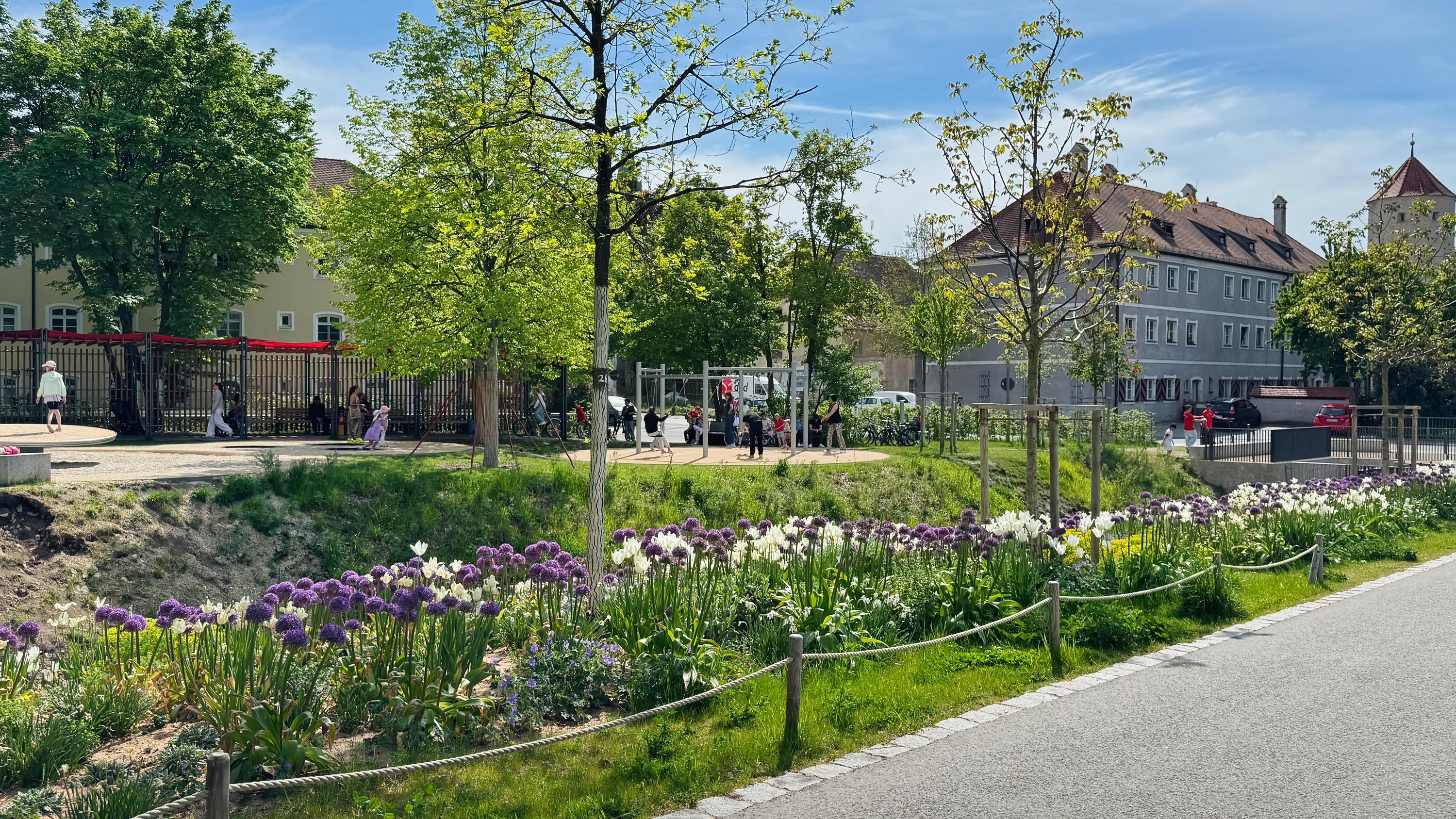 Leider haben wir keinen Alternativtext zu diesem Bild, aber wir arbeiten daran.