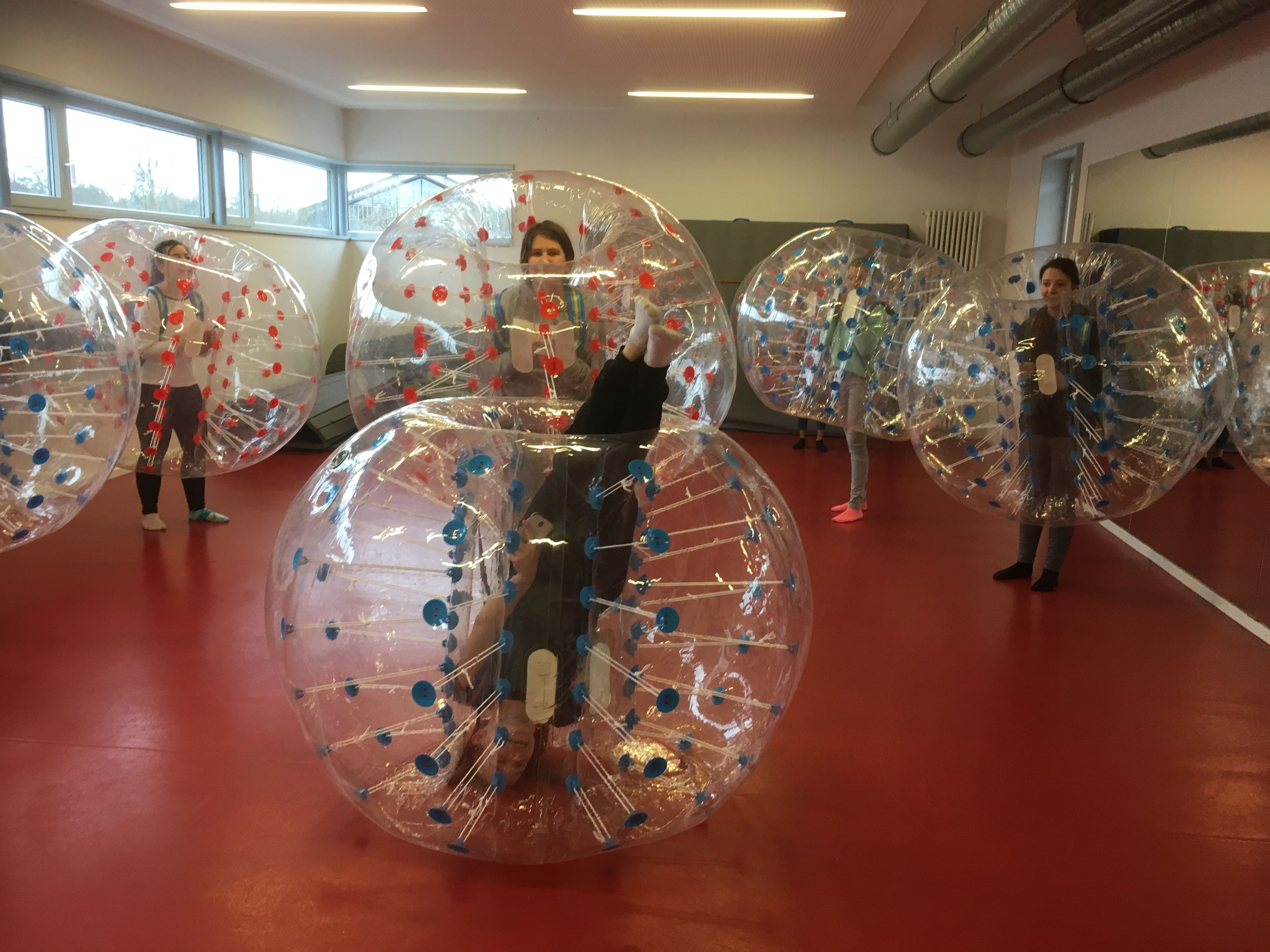 Bubble-Balls II.jpg Leider haben wir keinen Alternativtext zu diesem Bild, aber wir arbeiten daran.