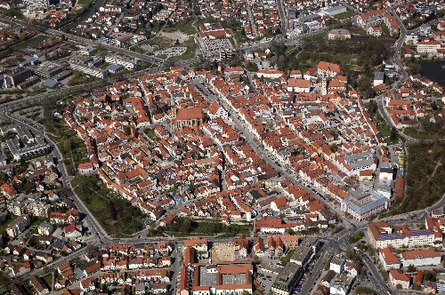 Wiederaufgebaute Altstadt auf der alten Parzellenstruktur