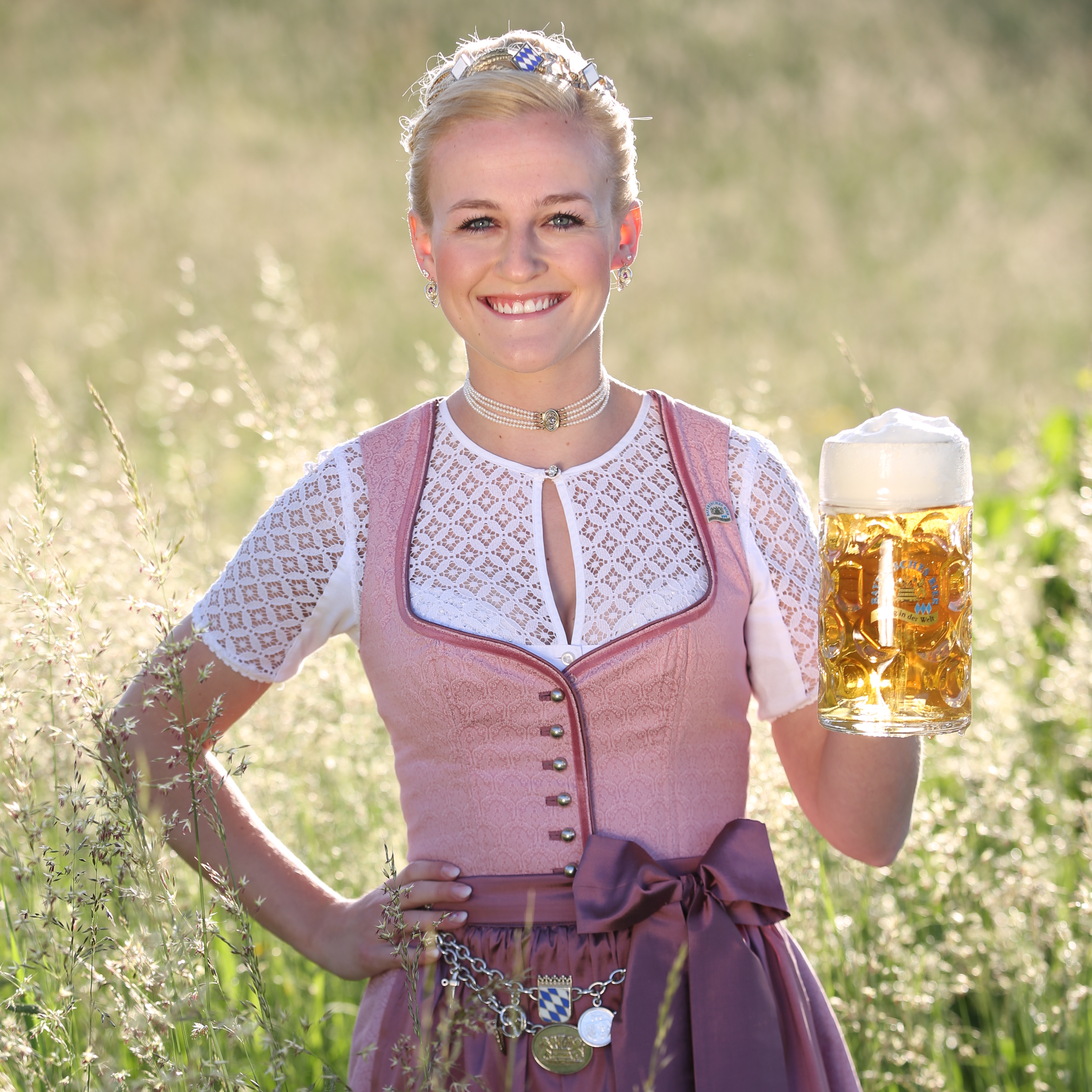 Leider haben wir keinen Alternativtext zu diesem Bild, aber wir arbeiten daran.
