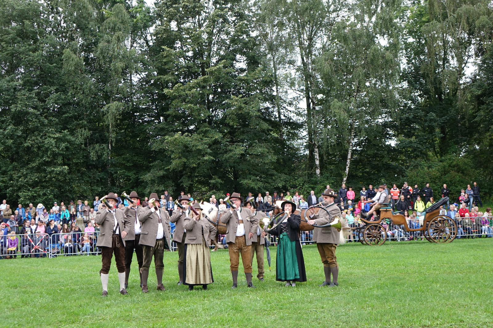 Bläsergruppe des Jagdschutzverbandes Hubertus, Foto: Dr. Franz Janka Leider haben wir keinen Alternativtext zu diesem Bild, aber wir arbeiten daran.