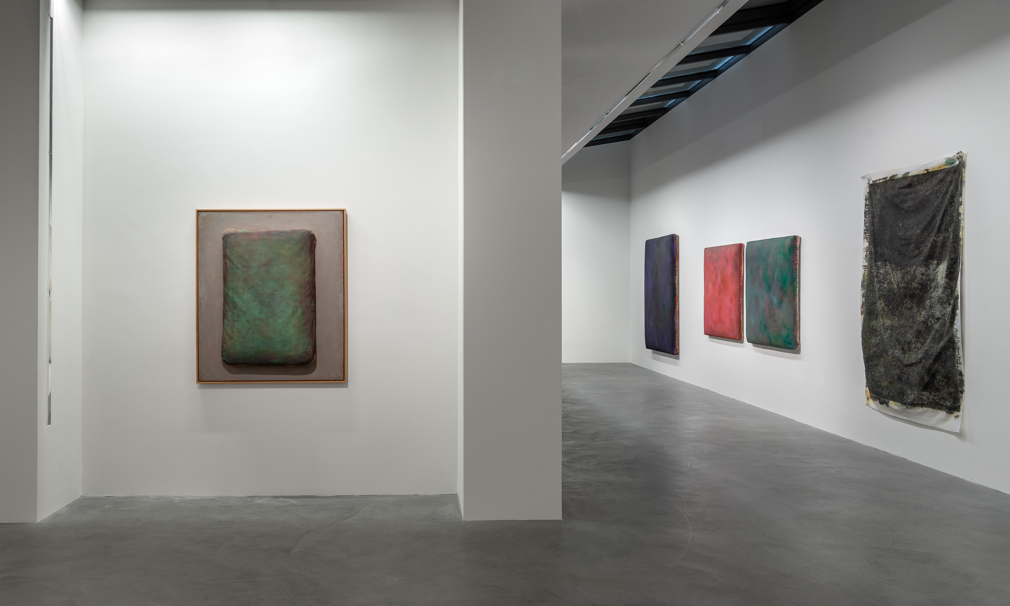 Blick in die Ausstellung Gotthard Graubner im Museum Lothar Fischer. Foto: Andreas Pauly Leider haben wir keinen Alternativtext zu diesem Bild, aber wir arbeiten daran.