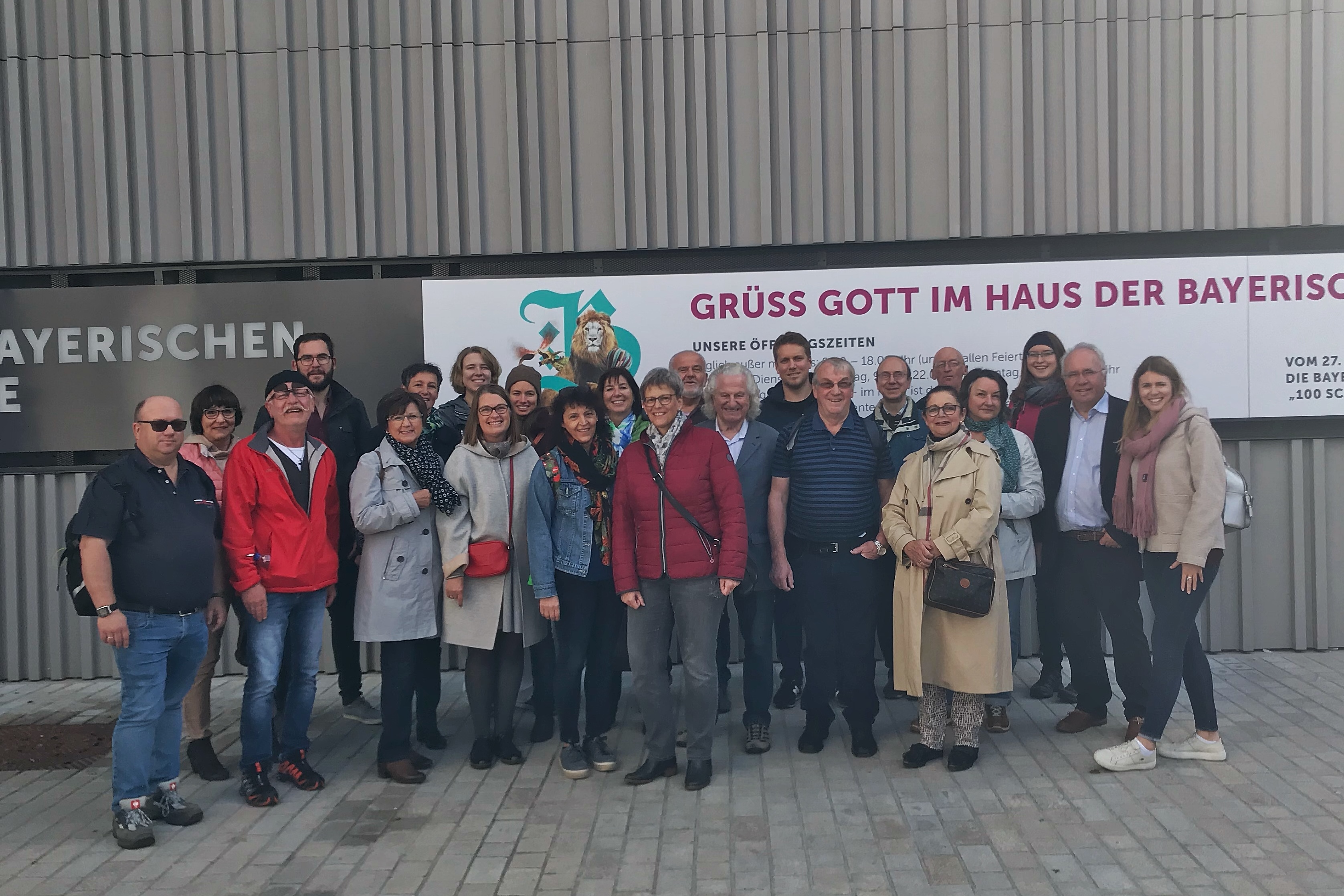 Leider haben wir keinen Alternativtext zu diesem Bild, aber wir arbeiten daran.