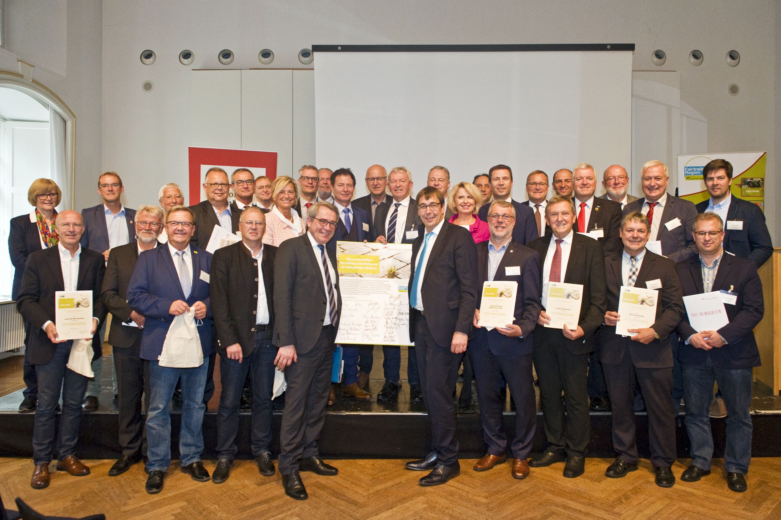 Leider haben wir keinen Alternativtext zu diesem Bild, aber wir arbeiten daran.