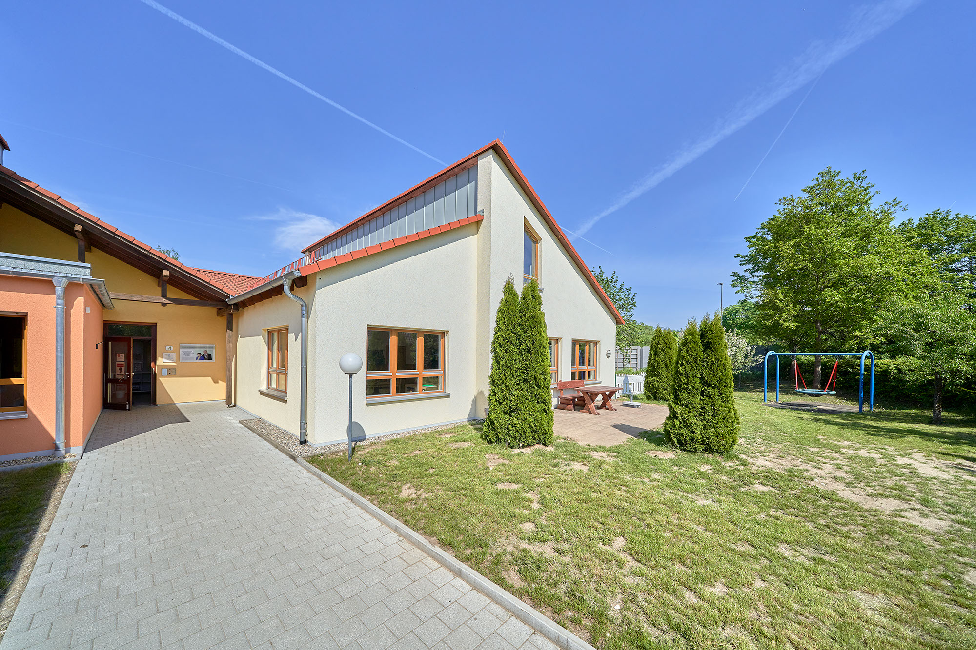 Donauer Kinderhaus Eingang.jpg Leider haben wir keinen Alternativtext zu diesem Bild, aber wir arbeiten daran.