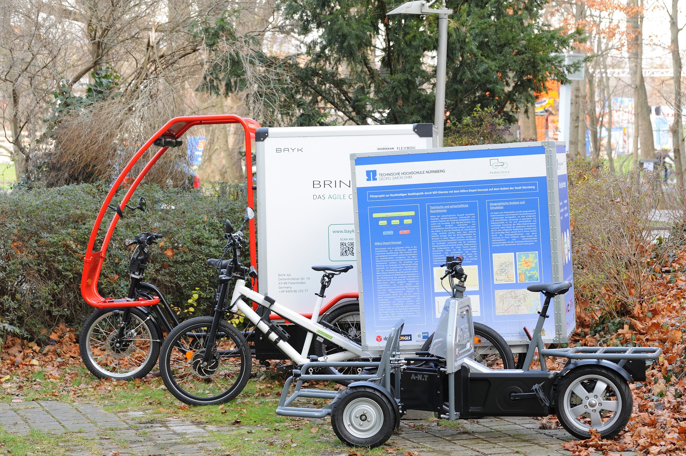 Drei von der TH Nürnberg eingesetzte Lastenräder in Seitenansicht / Foto: Markus Seidenkranz Leider haben wir keinen Alternativtext zu diesem Bild, aber wir arbeiten daran.