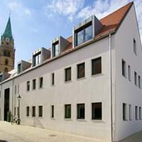 Rathaus IV mit Bürgerhaus.jpg (1)
