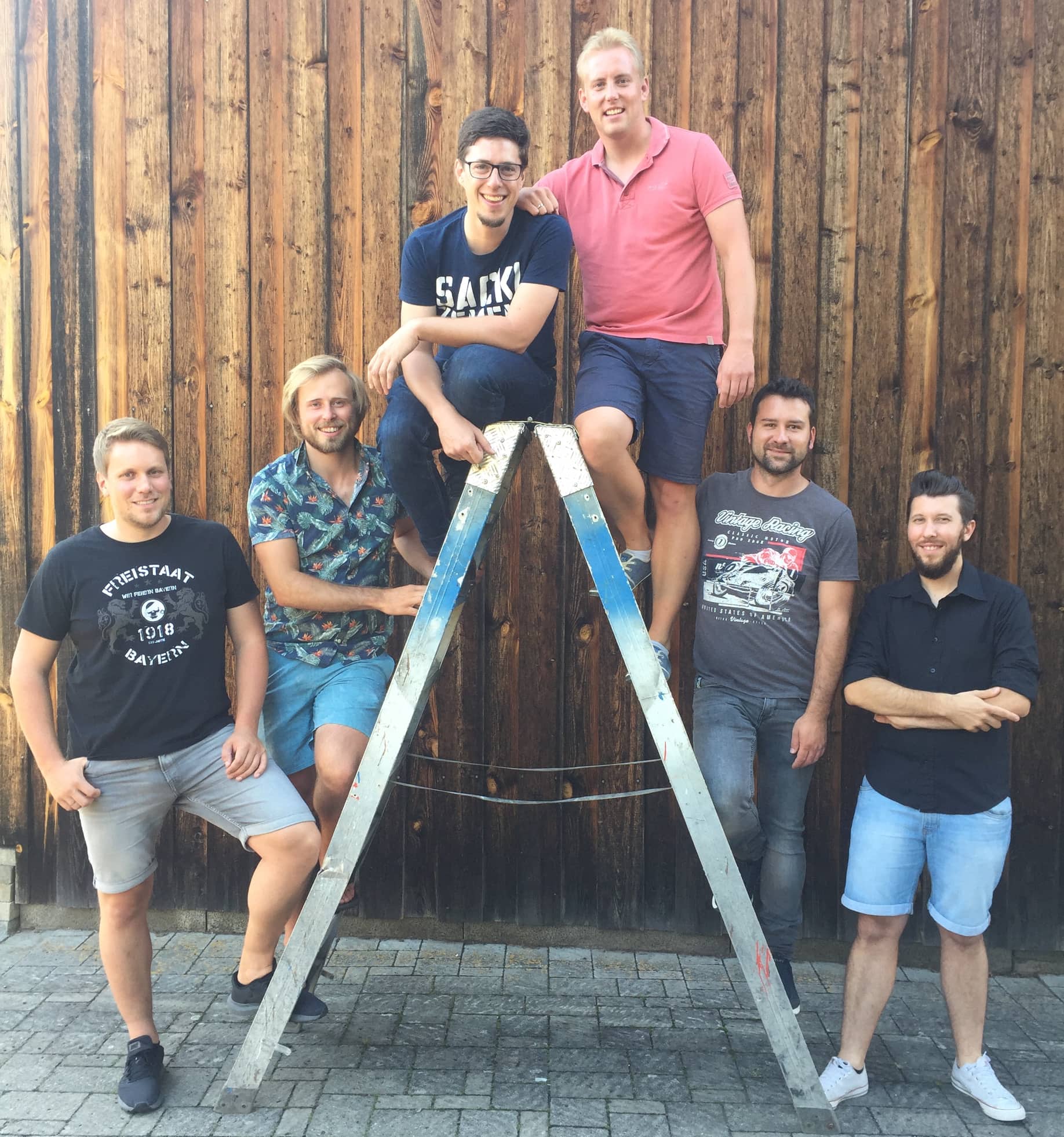 „Die Aluleitern“ beim „…mein Café“ im G6 – Haus für Jugend, Bildung und Kultur
