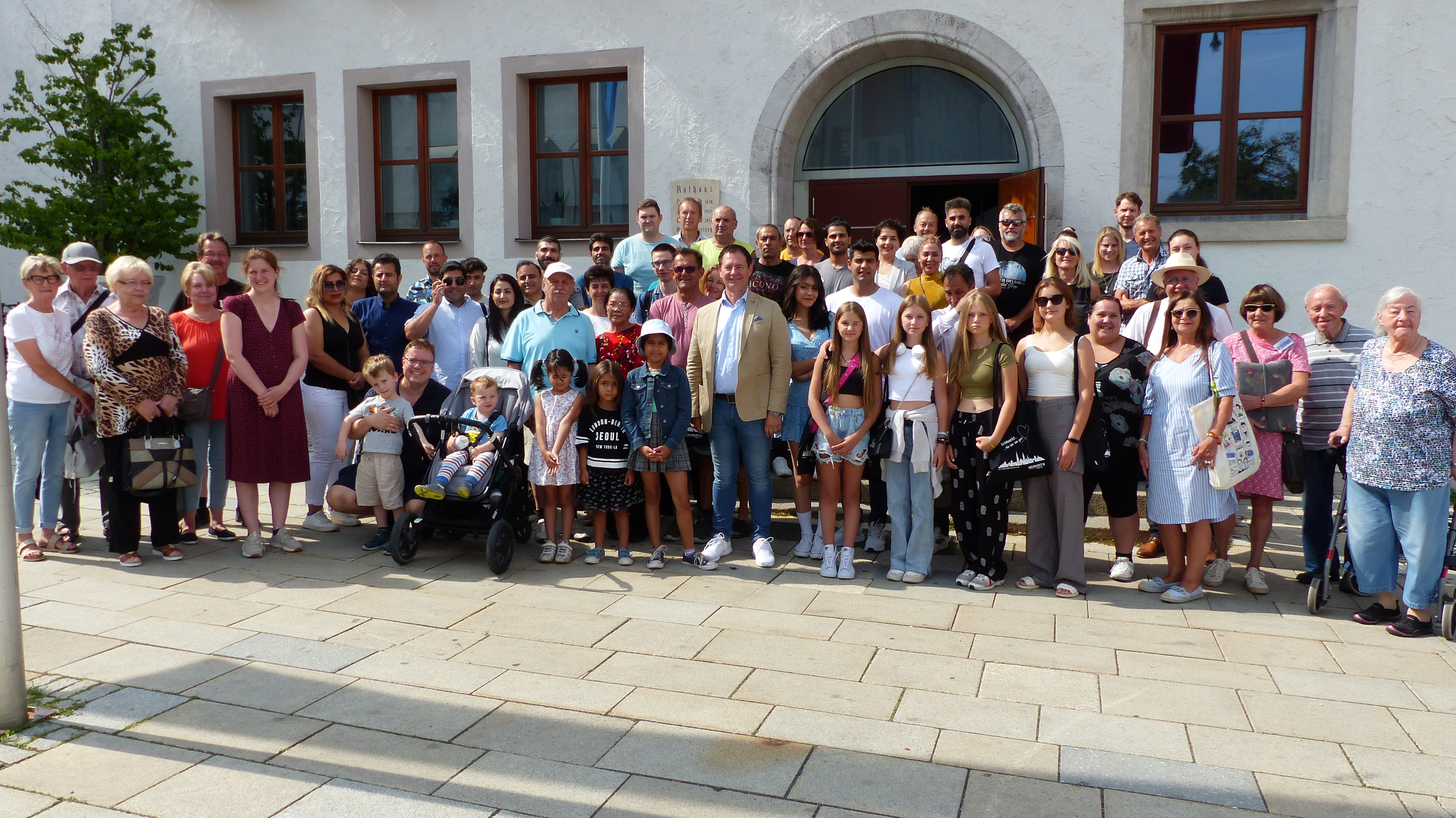 Neu-Neumarkter im Rathaus begrüßt