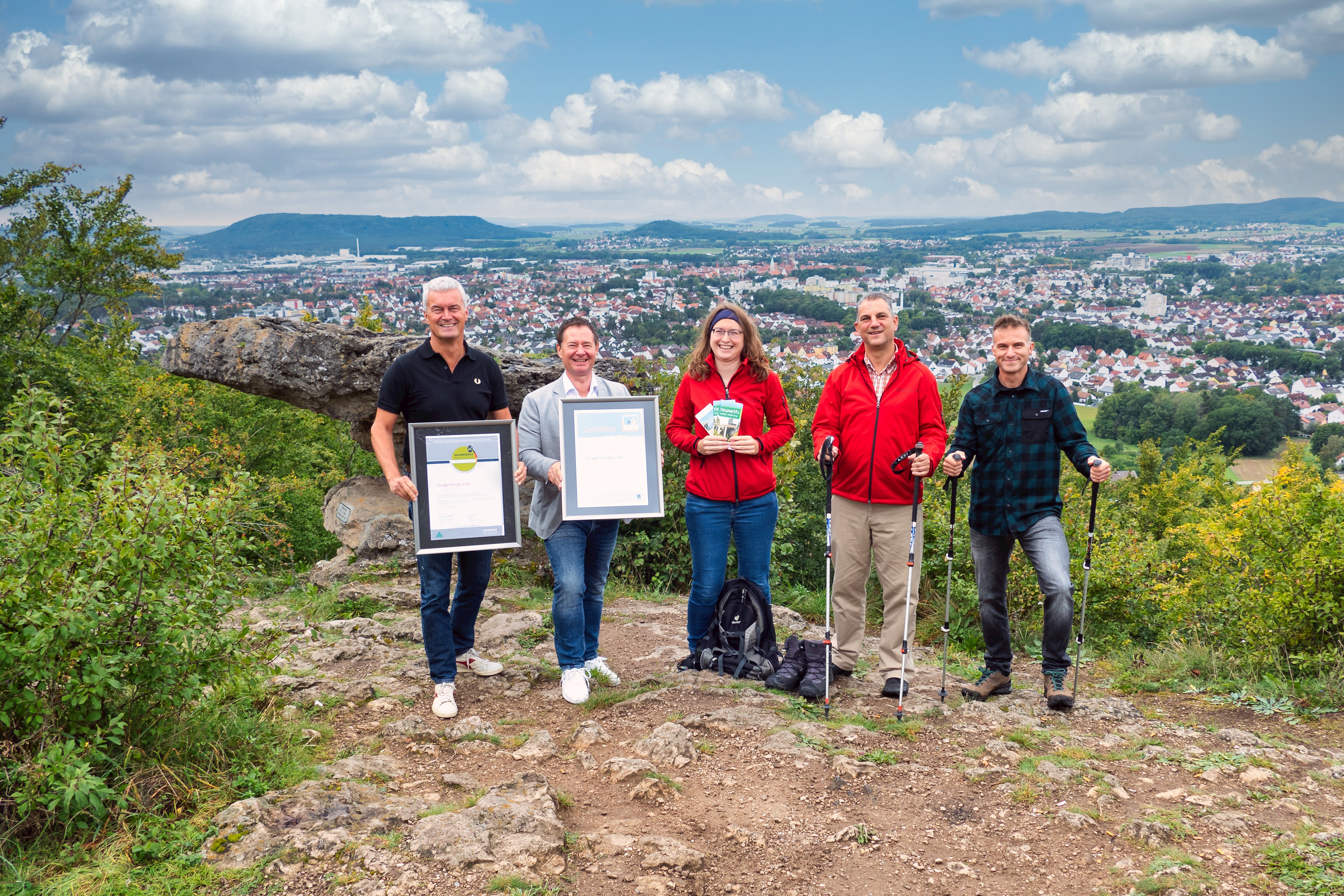 „Neumarkt gehört weiterhin zu Europas Spitzengruppe“ – Bereits zum 5. Mal wurde die Zeugenbergrunde als „Leading Quality Trail – Best of Europe“ rezertifiziert