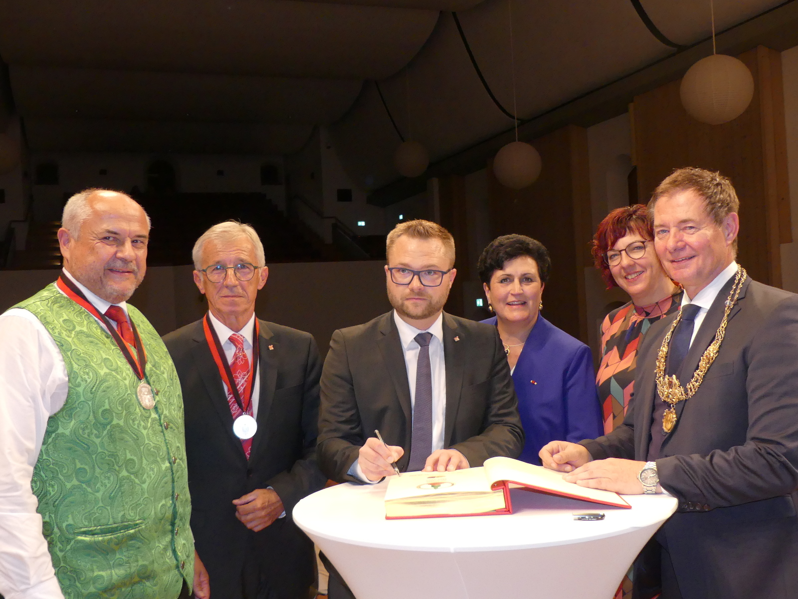 Neumarkt feiert Jubiläum der Städtepartnerschaft mit Mistelbach