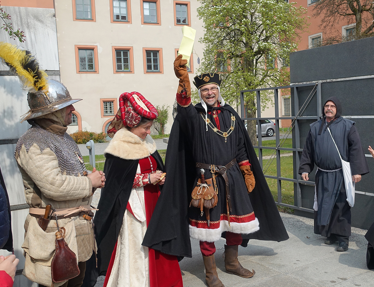 „Sonntagsführung für jedermann“ im historischen Gewand